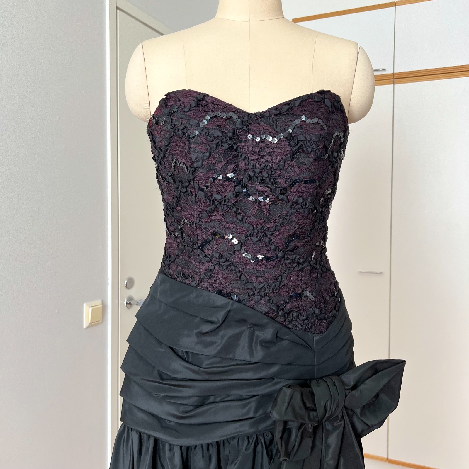1980s VERA MONT Drop Waist Evening Dress Strapless Sequin Corset Cocktail EU 40