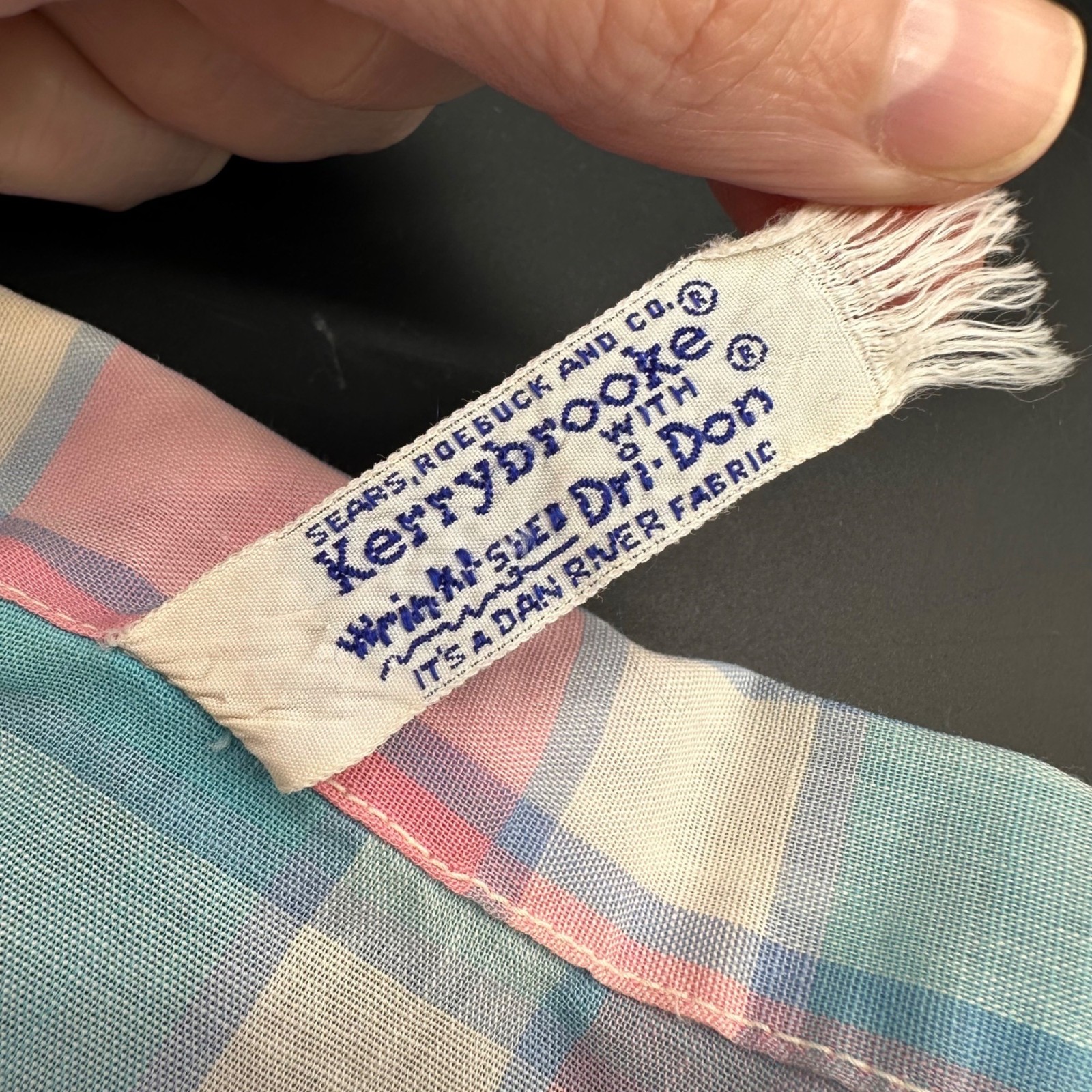 Vintage Sleeveless Plaid Button Up Shirt 1950s Sears Kerrybrooke USA Pink Blue