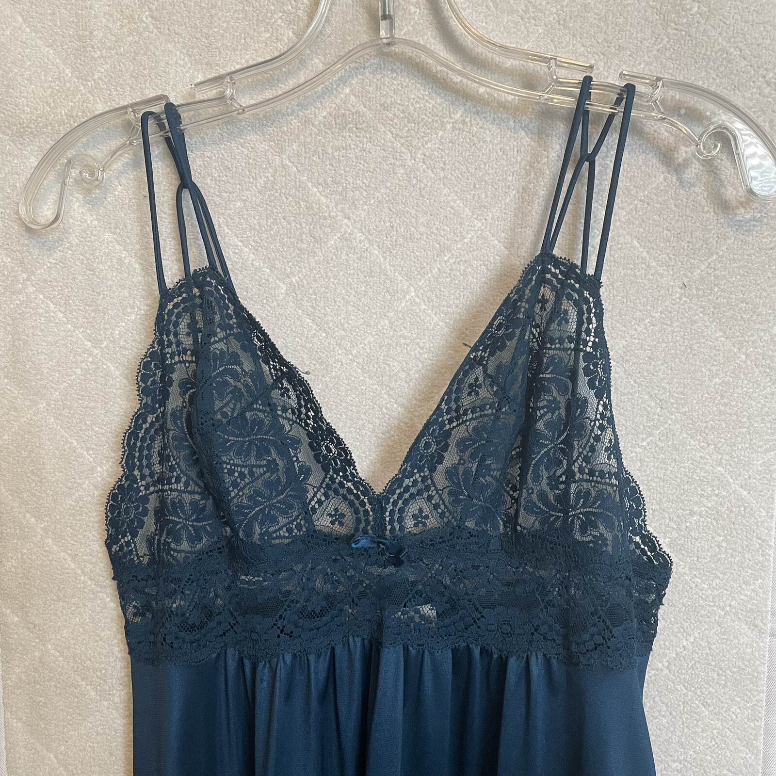 VTG BEAUTIFUL SILKY Sissy Full Dress SLIP Glossy NYLON LACE Small