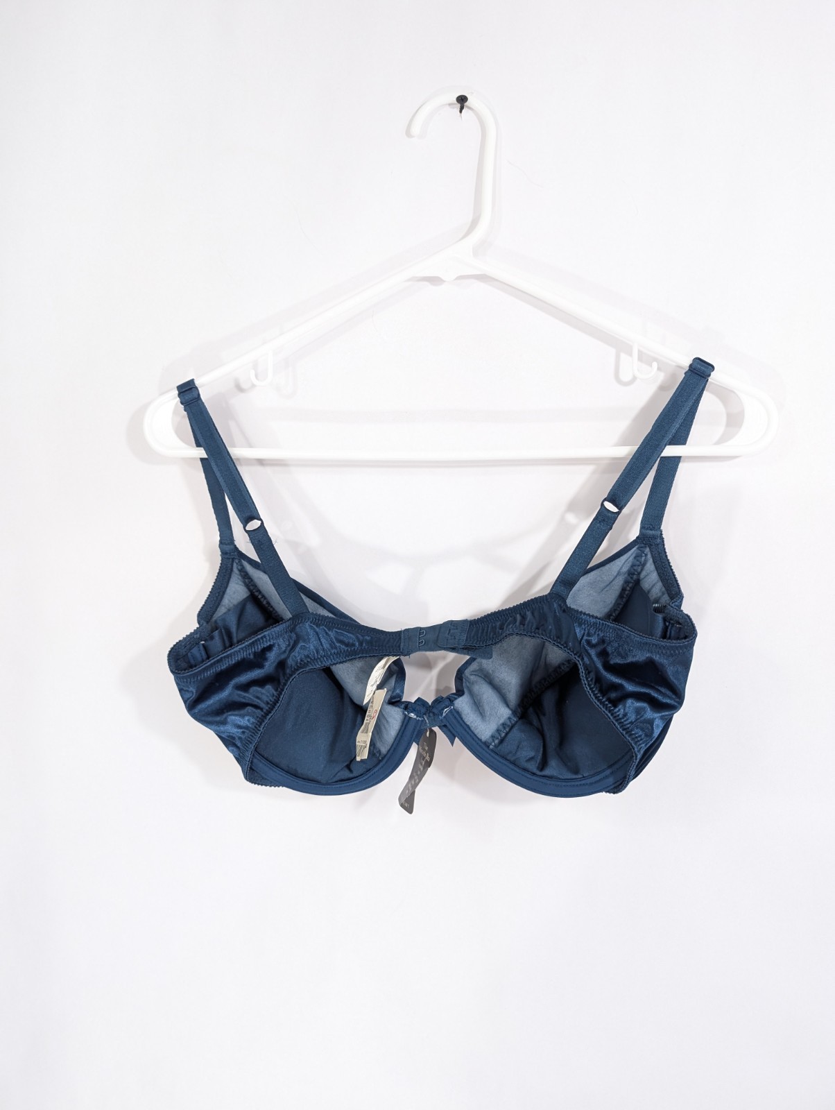 Victoria’s Secret Vintage Miracle Second Skin Satin Bra 38C Women NEW 90s silky