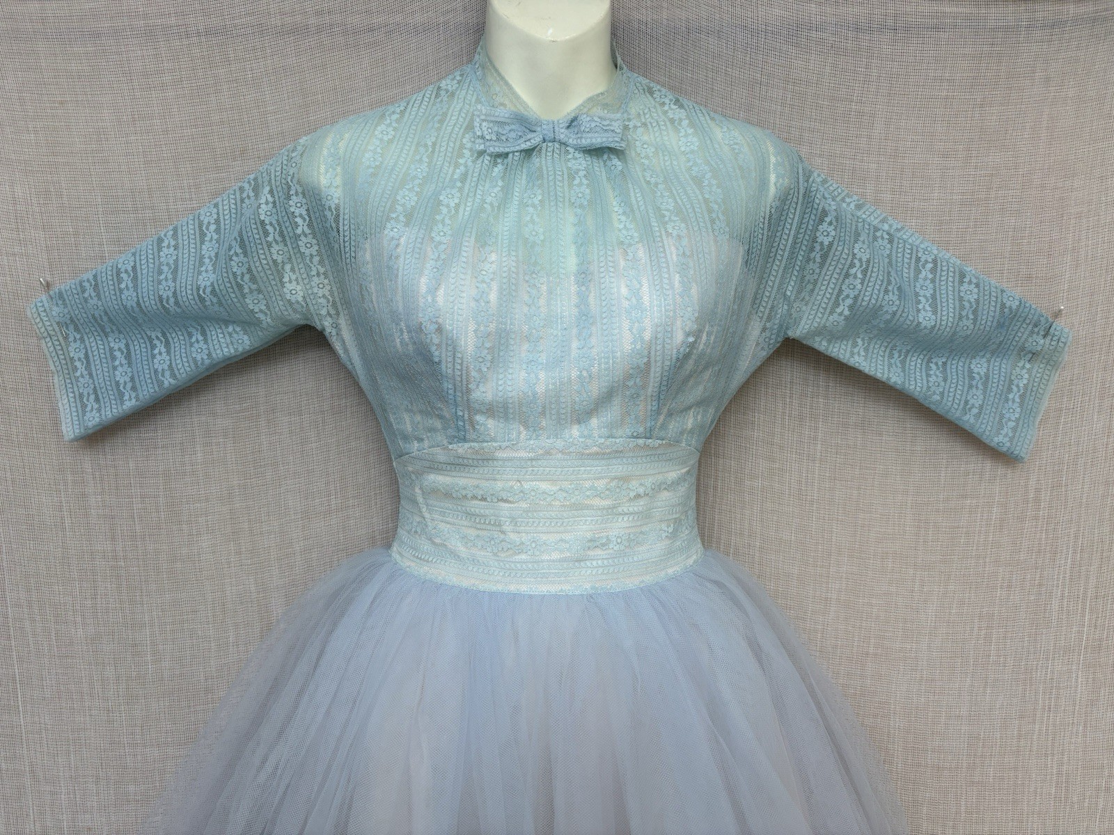 Vintage 1950s Lace Tulle Illusion Dress Wedding Bridesmaid Modest Princess XXS