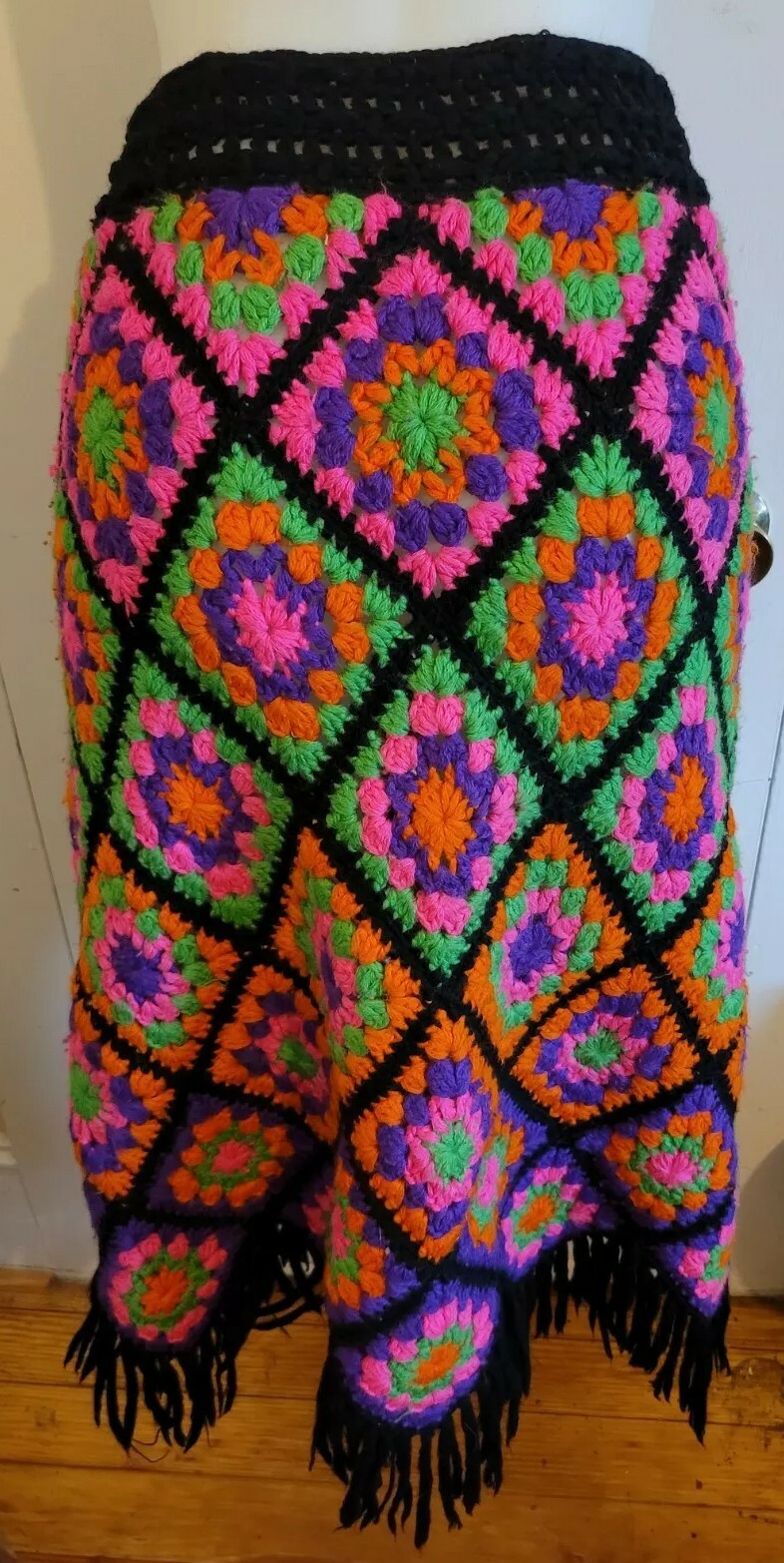 STUNNING Vintage 70s Empress 100%Wool Crochet Skirt Medium Psychedelic RARE