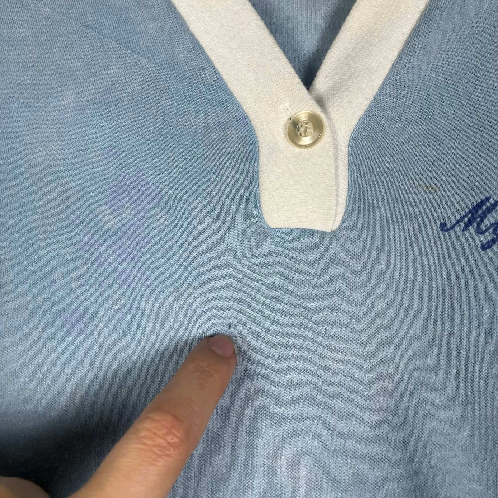 Vintage Le Riche Myrtle Beach SC V-Neck Shirt Light Blue Womens Large USA
