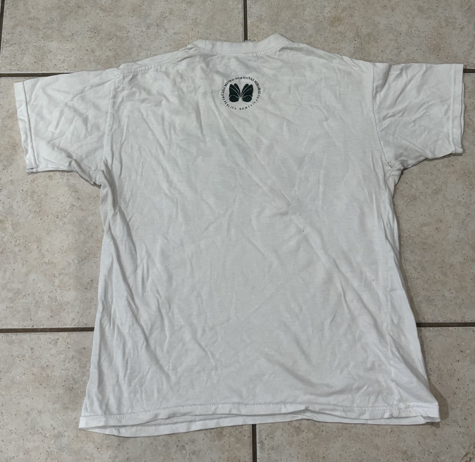 Vintage Hermanas Mirabal White Shirt Men’s Size M