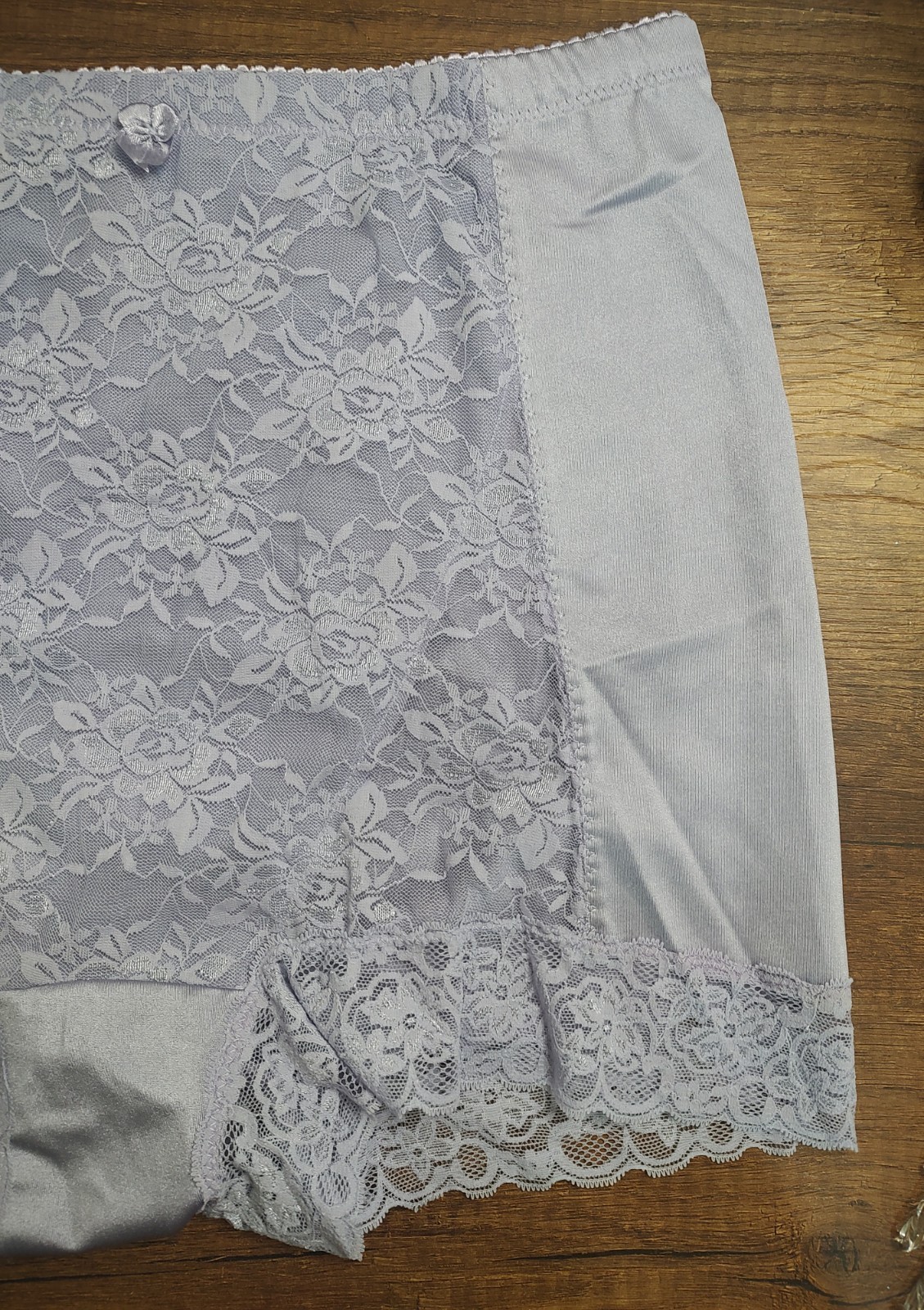 Rhonda Shear Purple Lavender FLORAL Lace Trim Control Panties. Size 3X B4