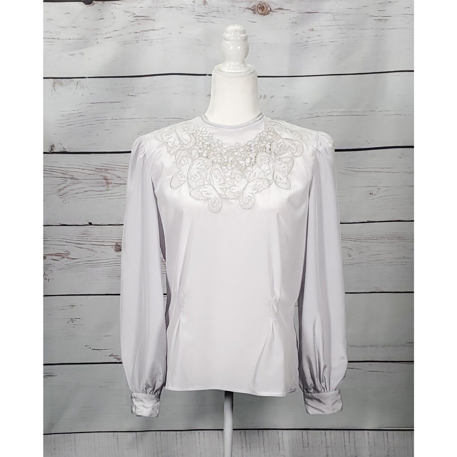 VTG 80s Romantic Coquette Satin Blouse Women’s M/L Butterfly Lace Neck Party Top