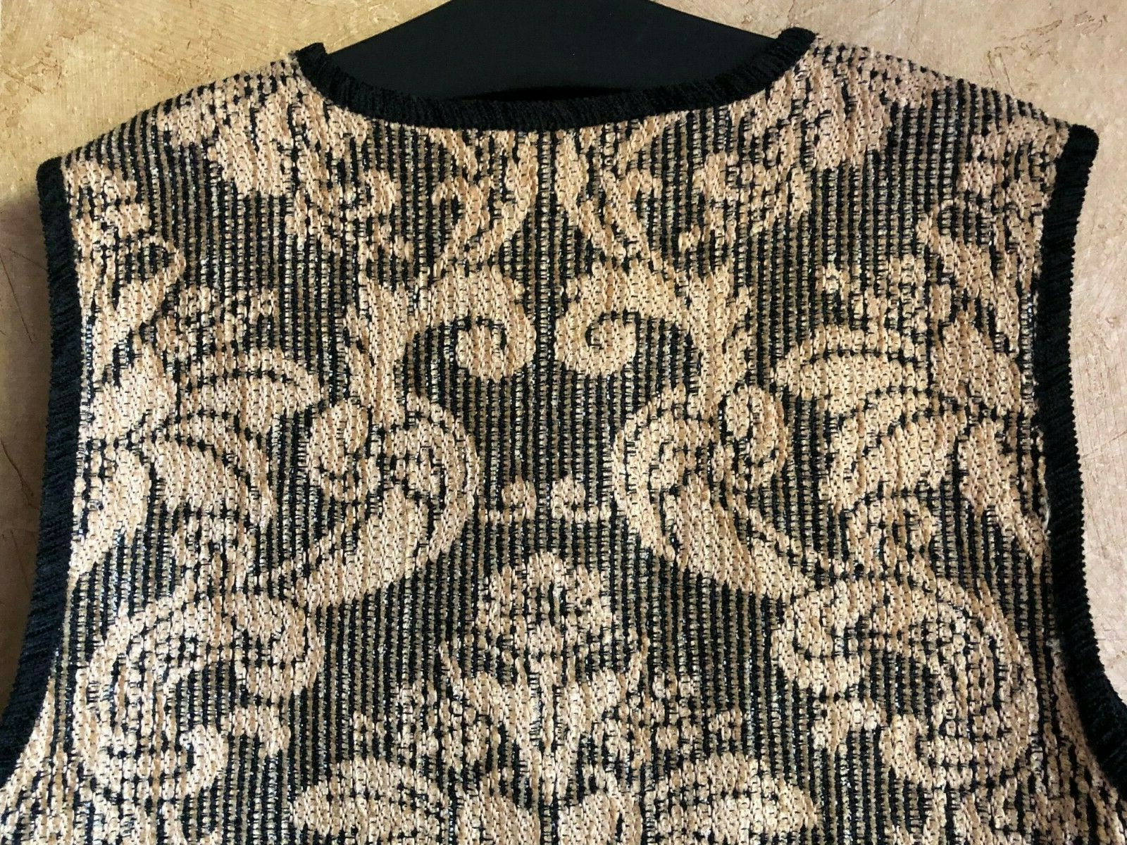 NWT VINTAGE JO HARDIN Women’s VEST Sz 18 or XL, BLACK BEIGE, TEXTURED, 4 BUTTONS
