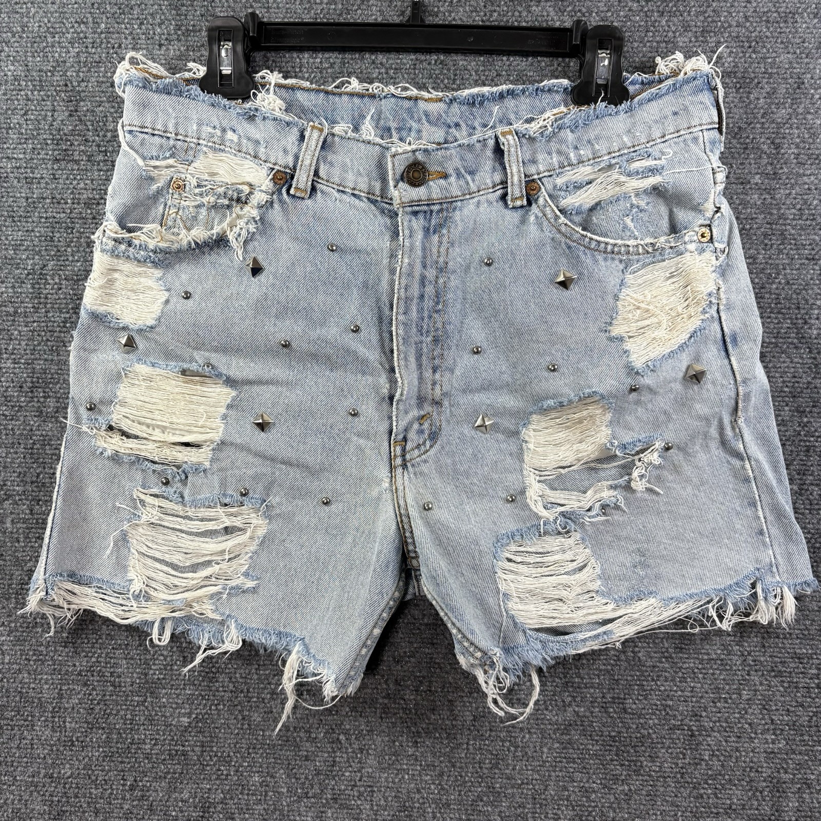 VTG Levis Orange Tab Distressed Cut Off Denim Shorts 34 (Fits 32) Studded Cheeky