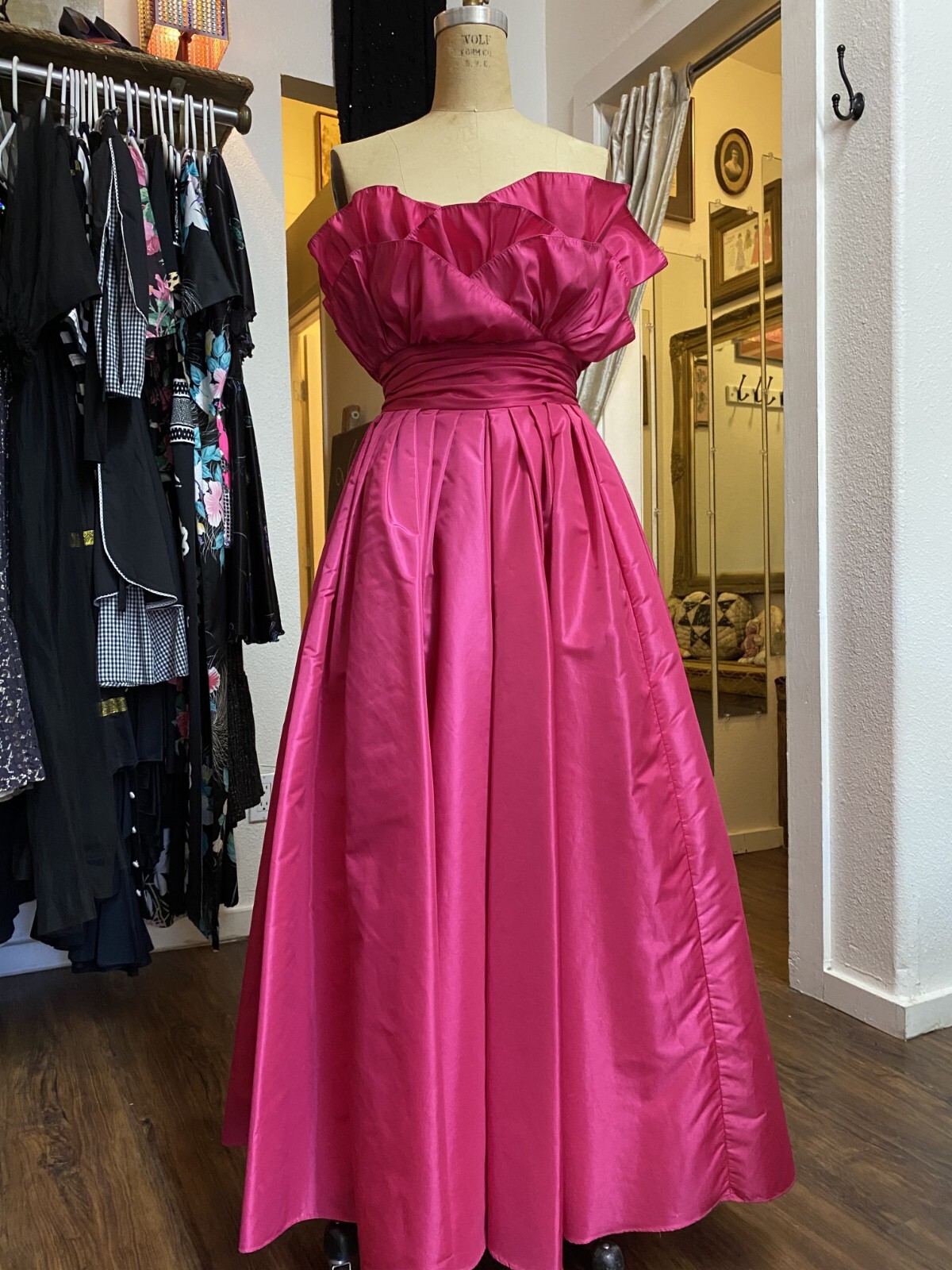 1980’s Victor Costa Hot Pink Rose Gown (Size Small)