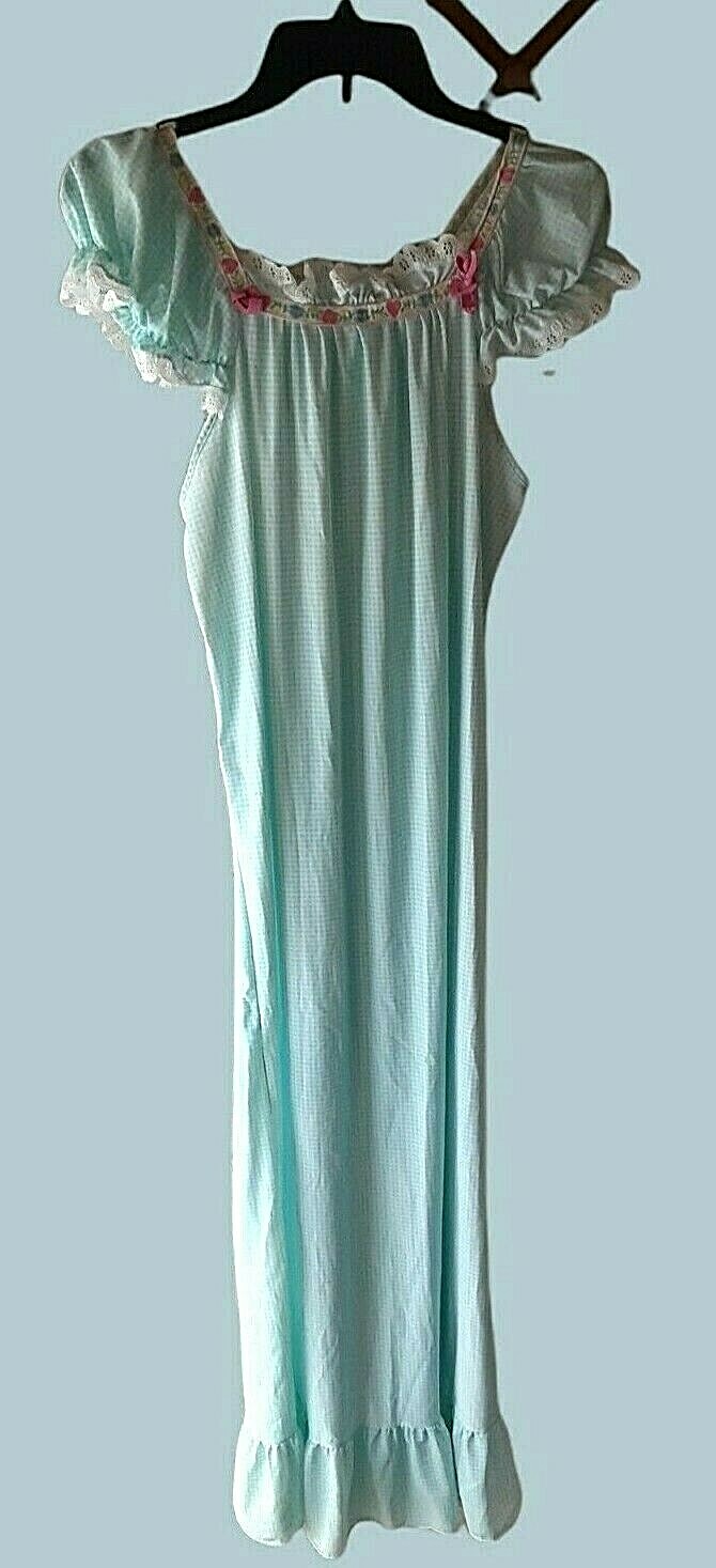 42″ underarm Jennifer Dale 1970s vintage nightgown Nylon Gingham Hippi Country