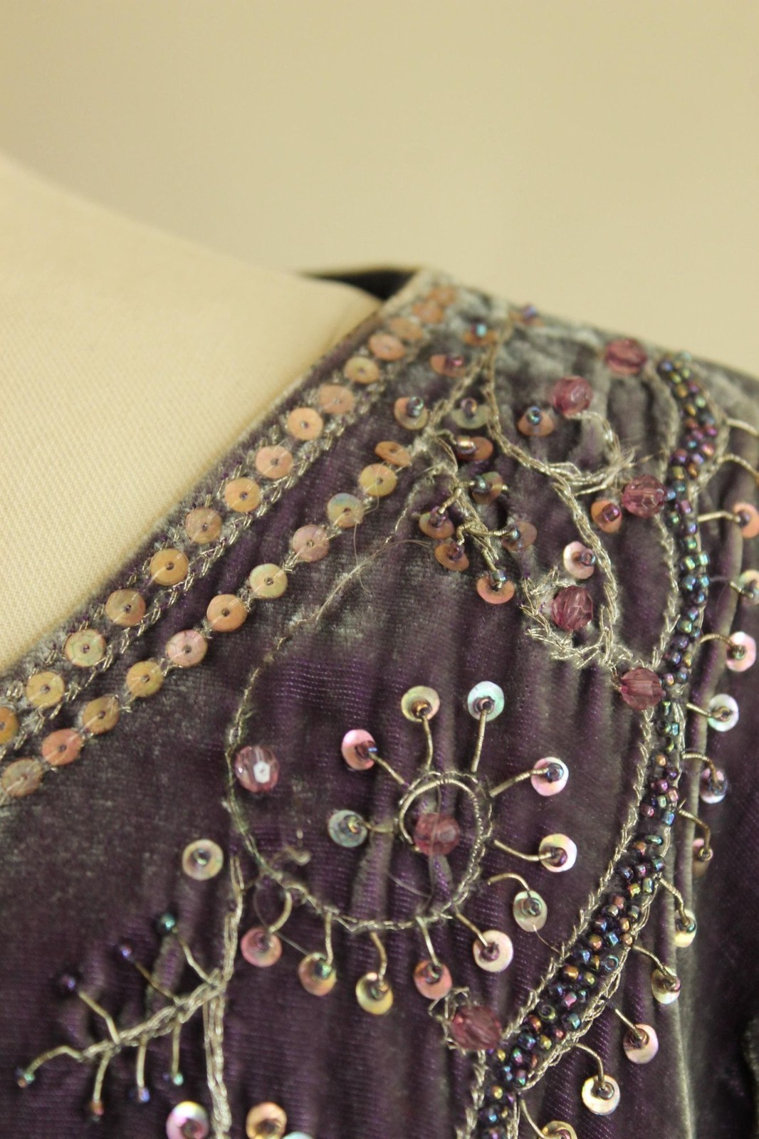Vintage 1990s 2000s Jacket, ECI Purple Velvet Bolero Shrug with Beading, Size L