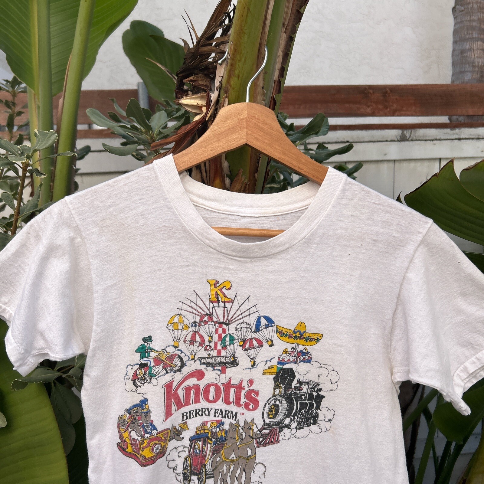 Vintage 1990s Knott’s Berry Farm Theme Park T Shirt Fits S