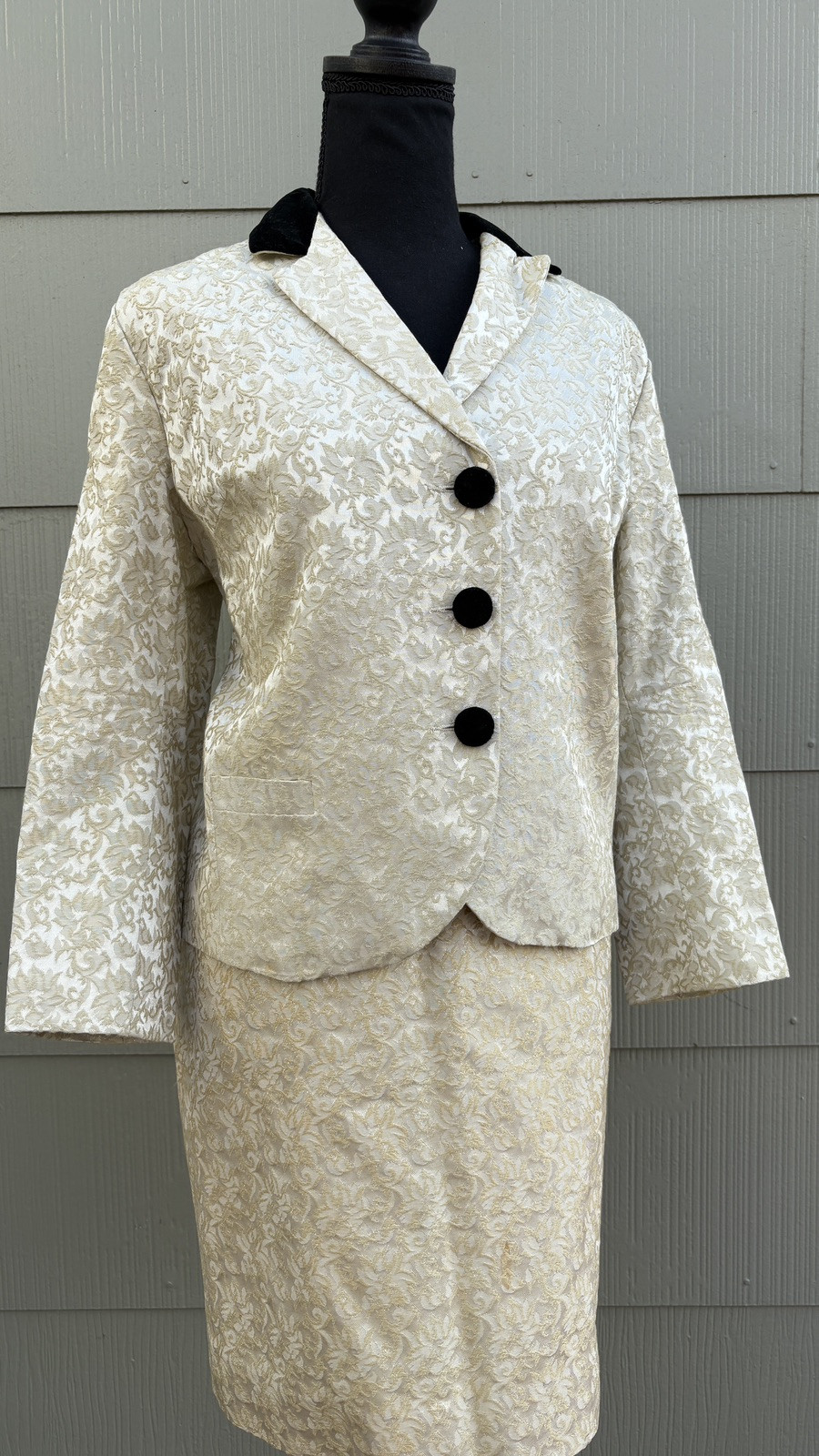 vtg REID & REID 40s 50s Old Money Brocade Velvet Collar Jacket Skirt Suit Set