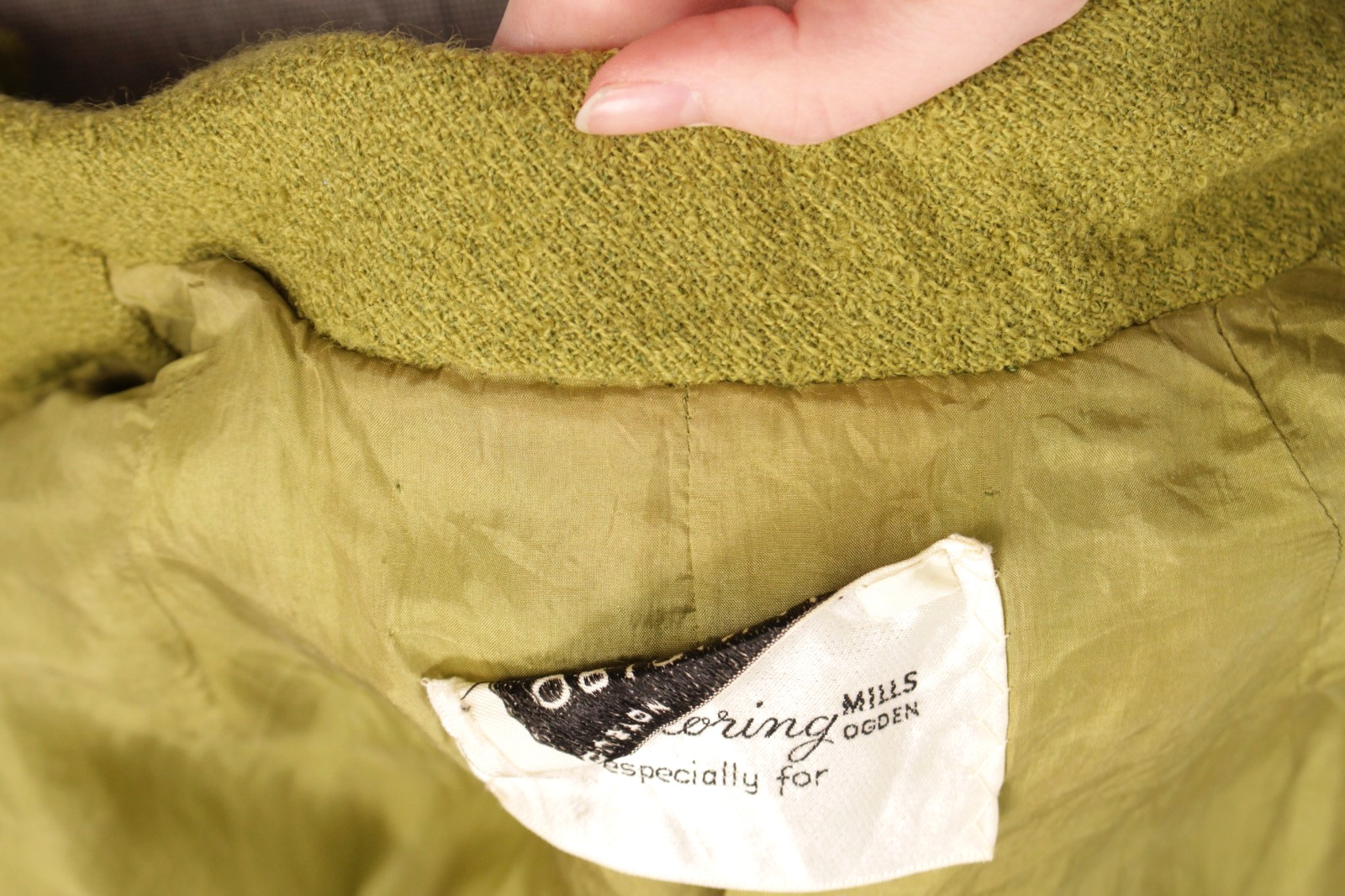 VTG Women’s 50s 2 Pc Chartreuse Wool Dress Suit XS/S 1950s Utah Tailoring Mills