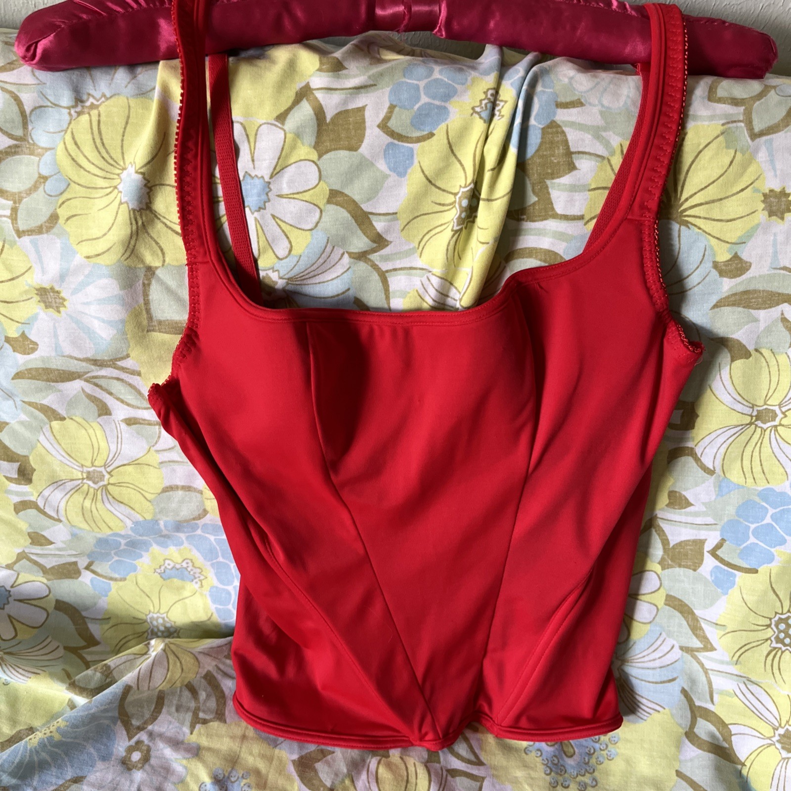 Vtg Victoria’s Secret Red Corset Medium Crop Top Bustier Y2K Sabrina Carpenter