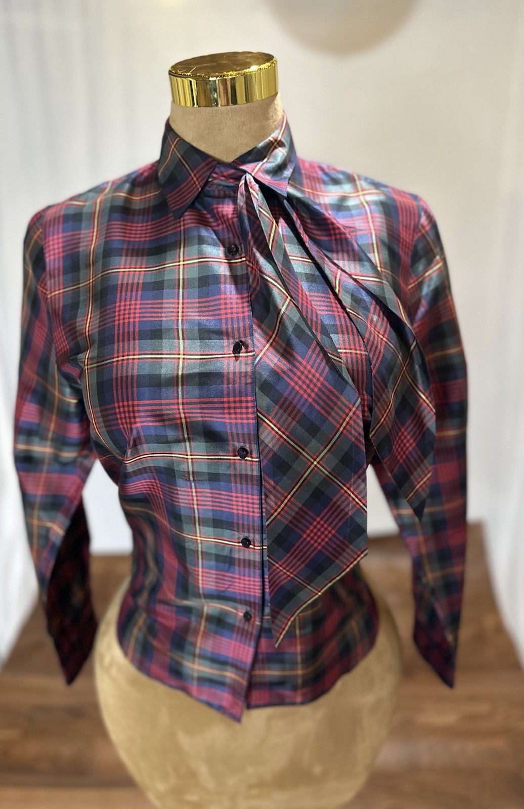 Vintage Lauren By Ralph Lauren Women’s Button Down 100% Silk Shirt With Necktie