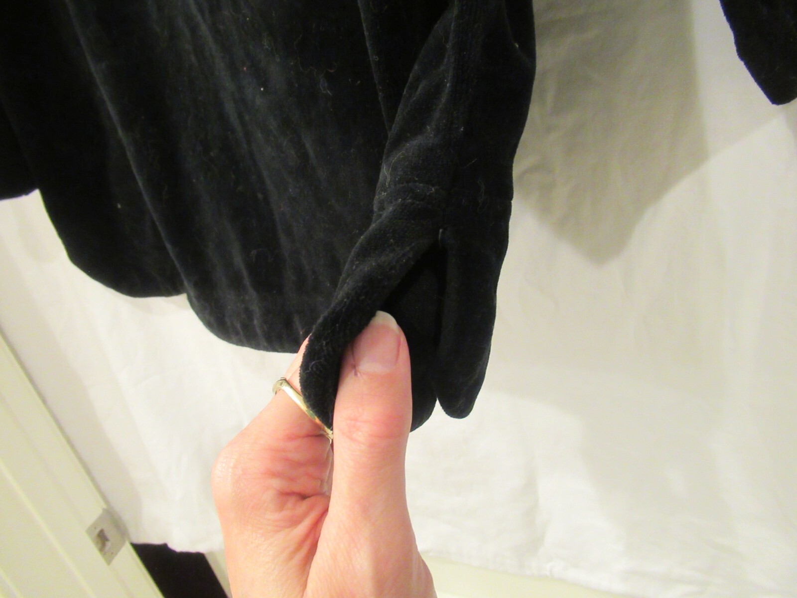 Chaus Sport black velour top with black and white trim, 40″ chest, c. 1980s