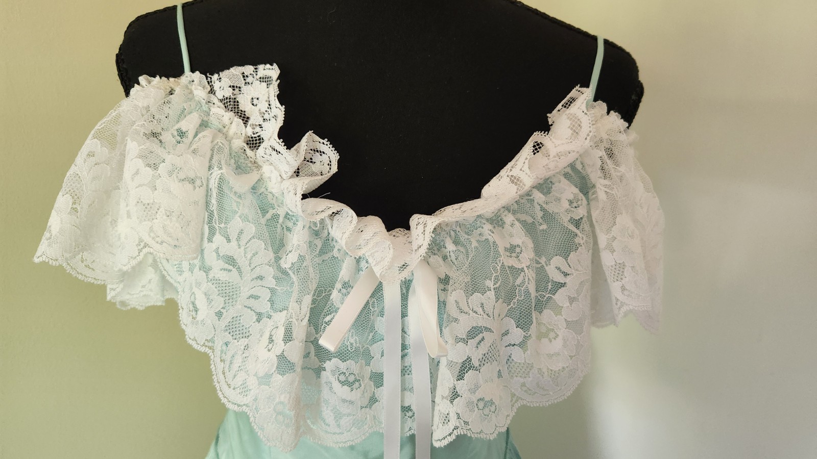 Vintage Flirtations 80s Prarie Dress Women’s Small Teal Blue Lots of Lace USA