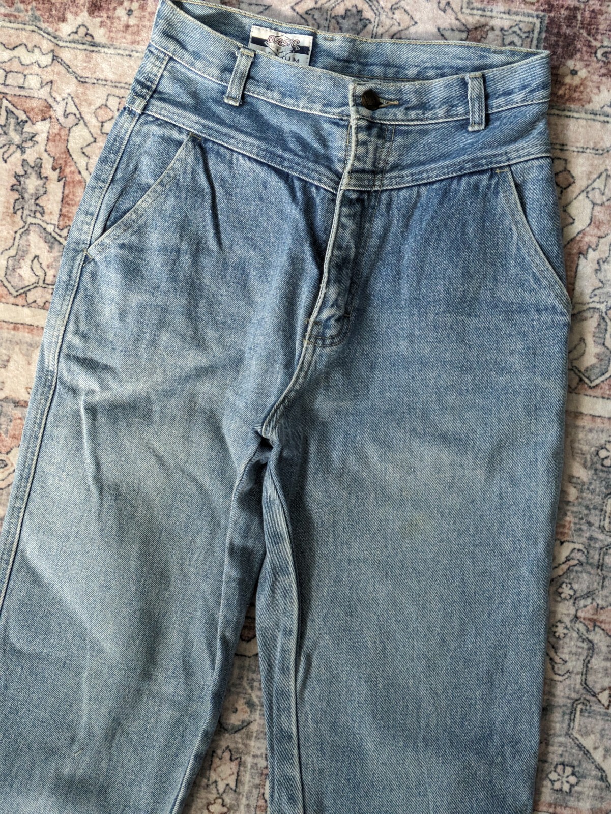 Vintage Basic Helium Pleated Blue Distressed Denim Jeans Pockets Women’s Size XS