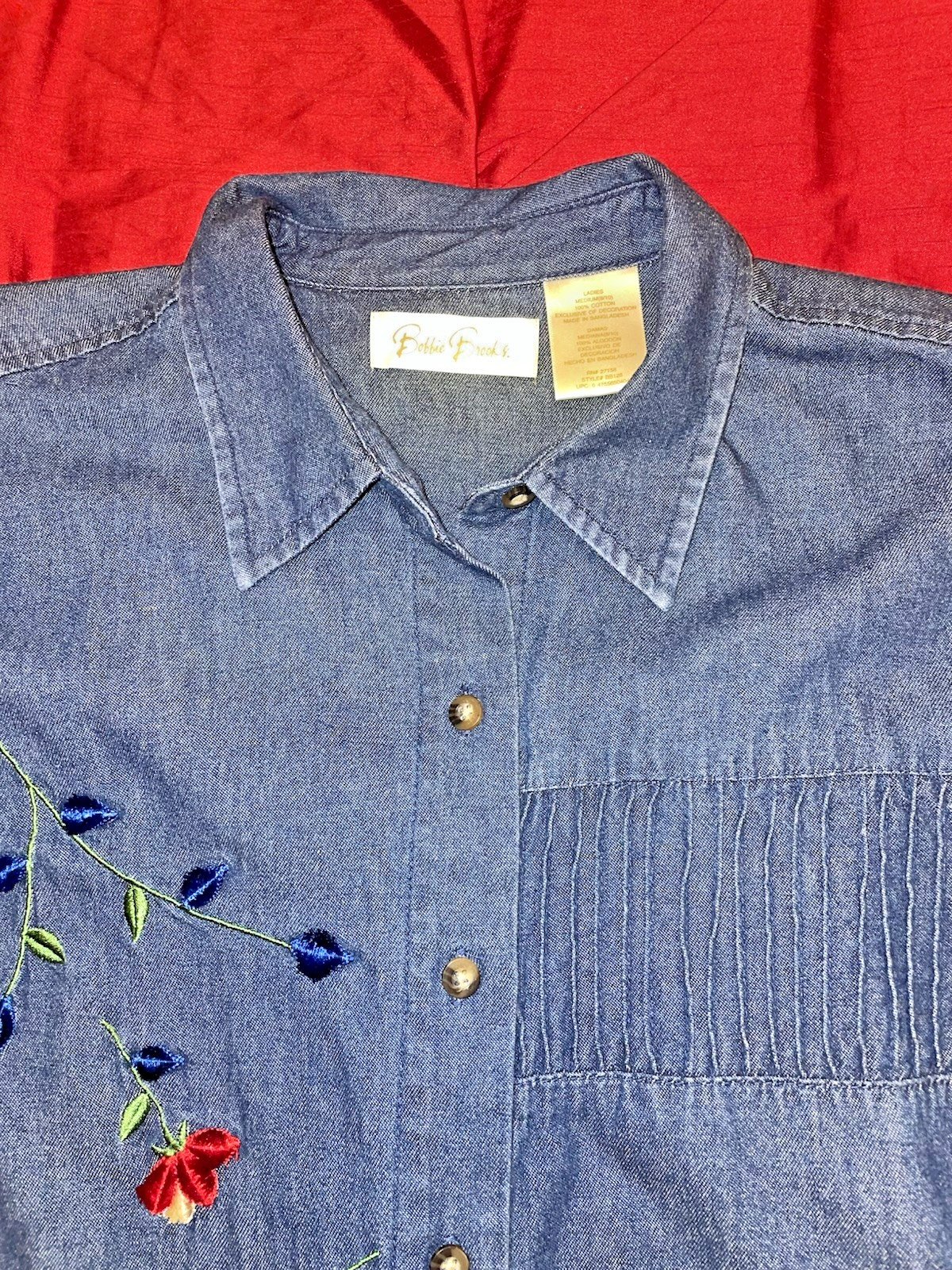 Vintage Bobbie Brooks Size Medium Blue Chambray Denim Button Up Embroidery
