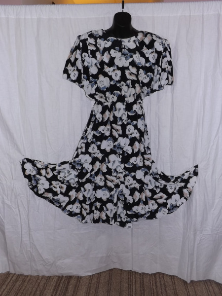 Cool Vtg 1980s Classy TROPICAL FLOWERS Spring Summer FLAIR SKIRT HEM DRESS 9/10