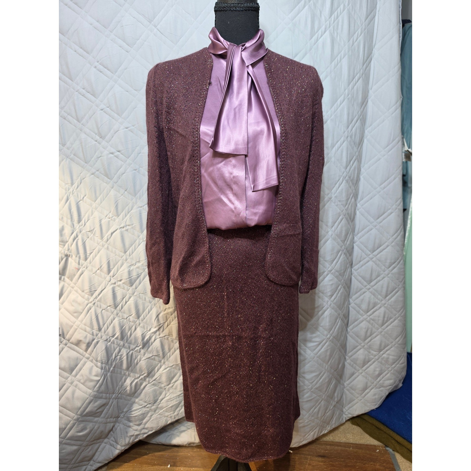 St John 3 Pc Skirt Suit Set Metallic Knit Cardigan Satin Bow Blouse Plum Mauve