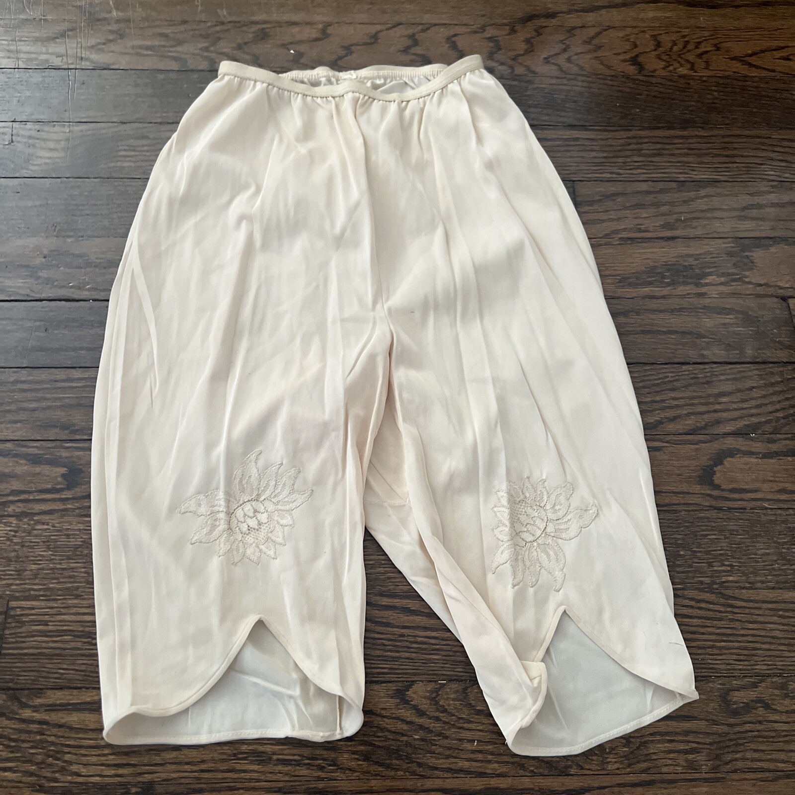 Vtg Tulip Nylon Pettipants Panties Bloomers Vanity Fair Beige Medium