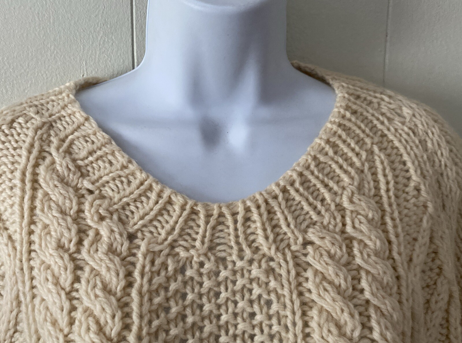 Vintage Stix Baer Fuller 100% Wool Chunky Cable Knit Sweater Cream Sz M Italy