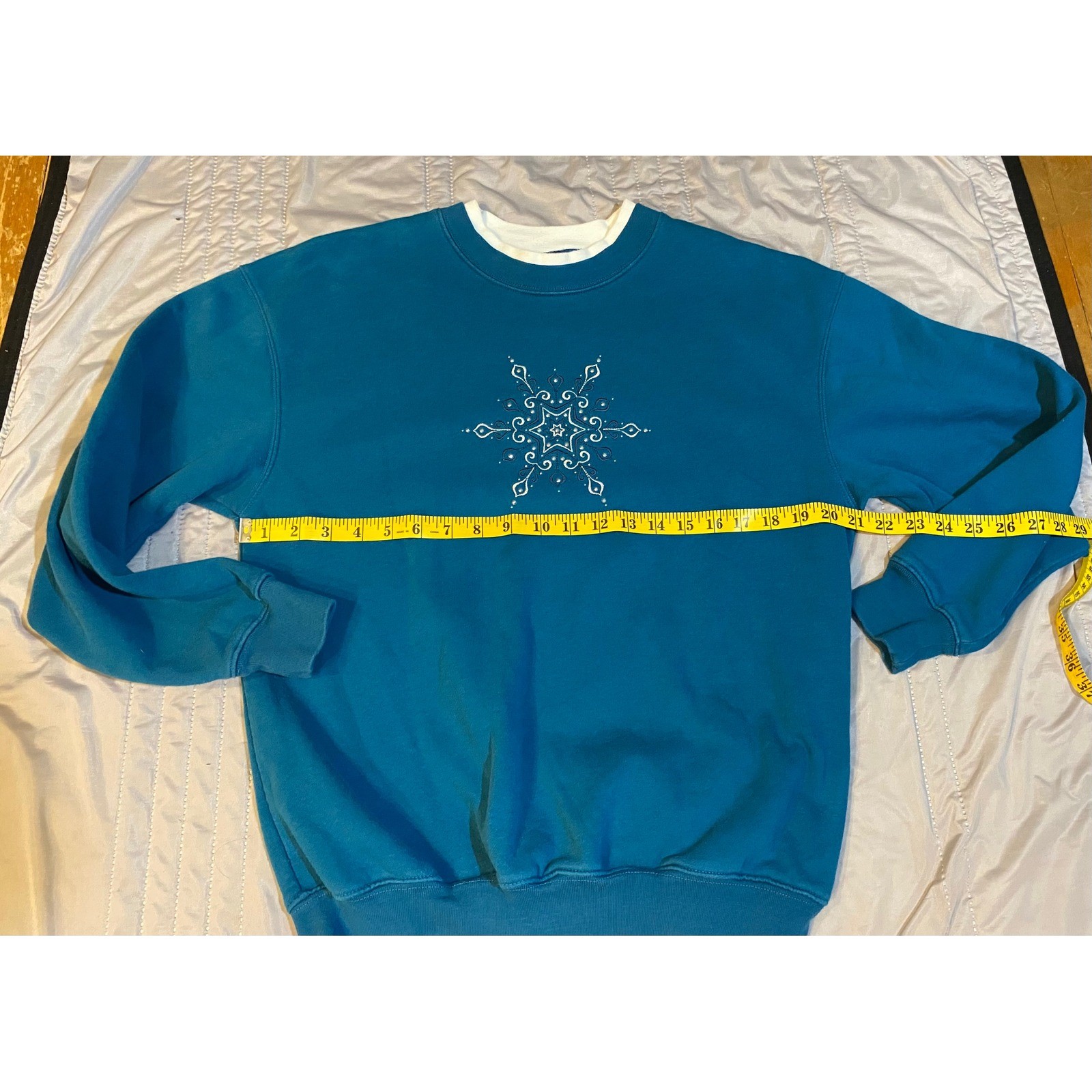 Vintage M&C Sportswear Snowflake Teal Sweatshirt Beaded Mock Neck Medium