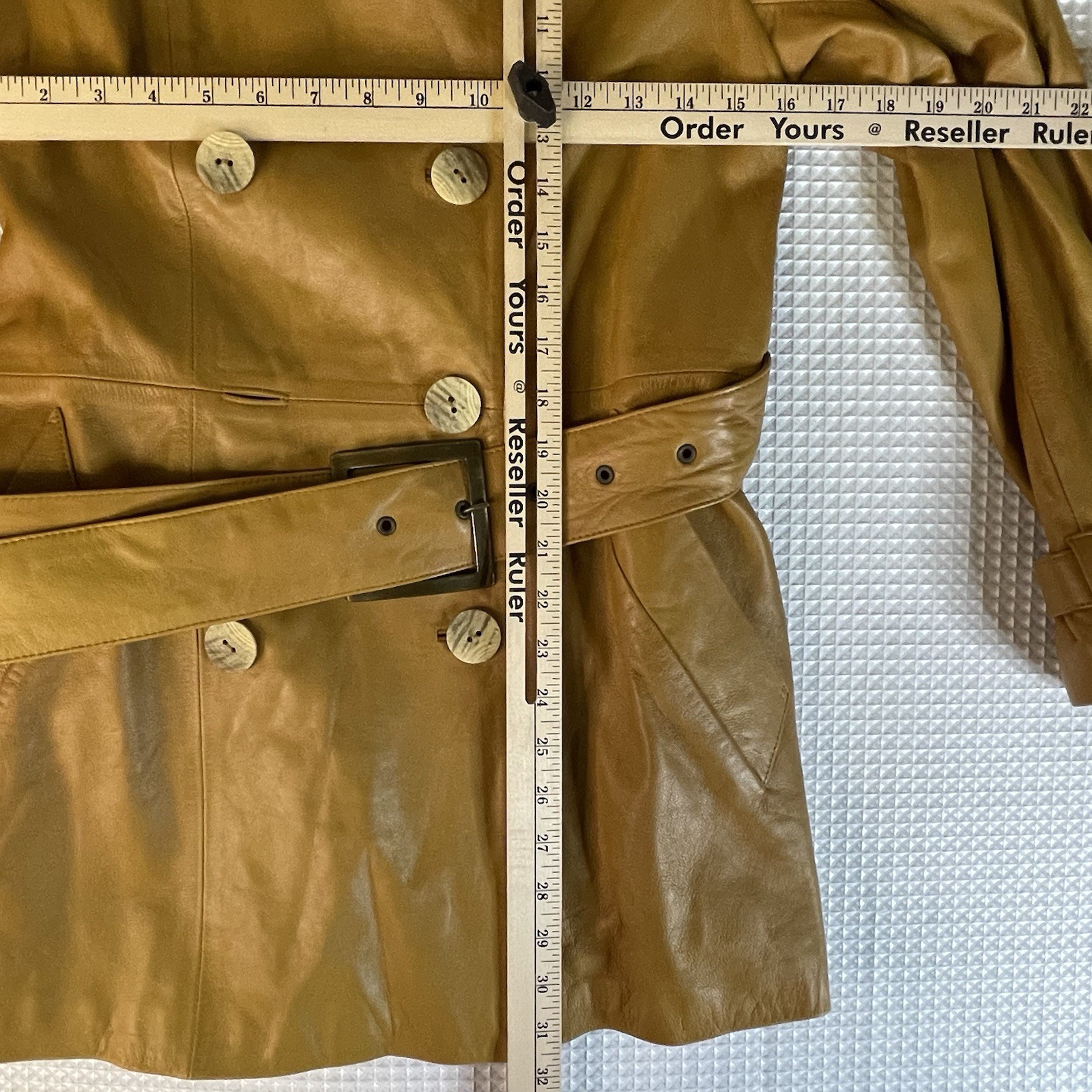 Vintage Joaquim Ruiz Barcelona Lambskin Leather Carmel Trench Coat Size EU 48