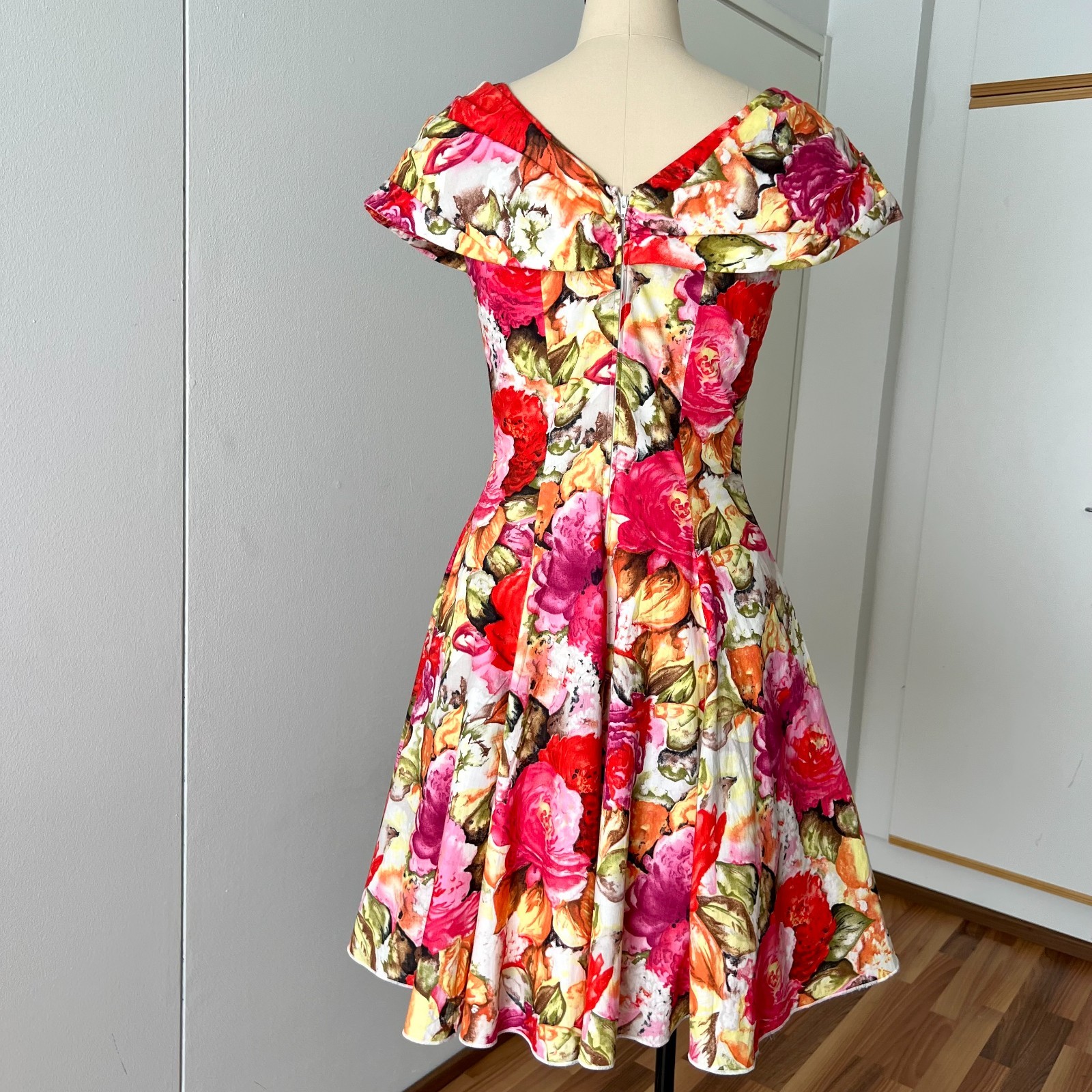 1980s Floral Rockabilly Cotton Dress Off Shoulder Fit & Flare Pin Up Party Retro