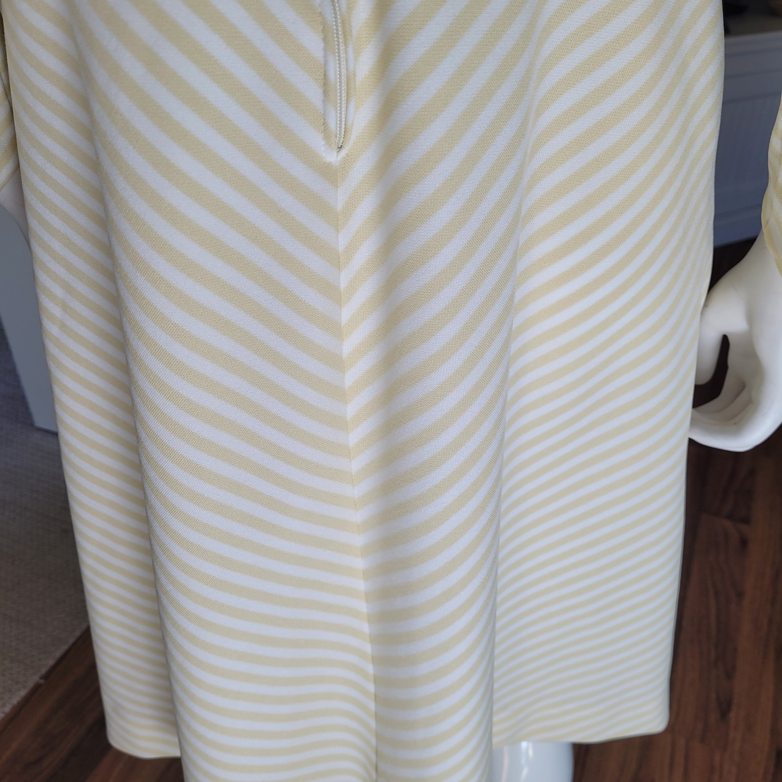 VTG Fit Flare Dress M Butter Yellow Ivory Stripe Pockets Stretch USA Retro Comfy