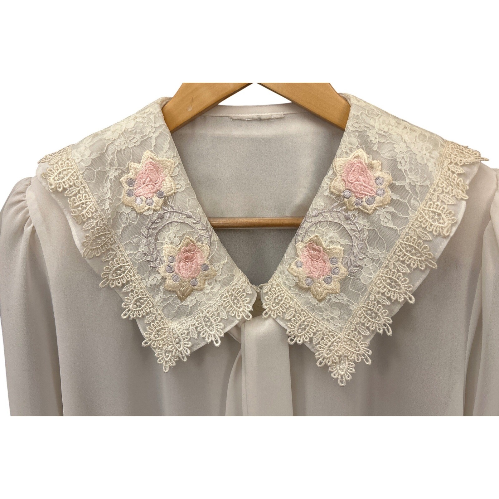 Vintage Unbranded Lace Collar Blouse Cottagecore Coquette Romantic Victorian