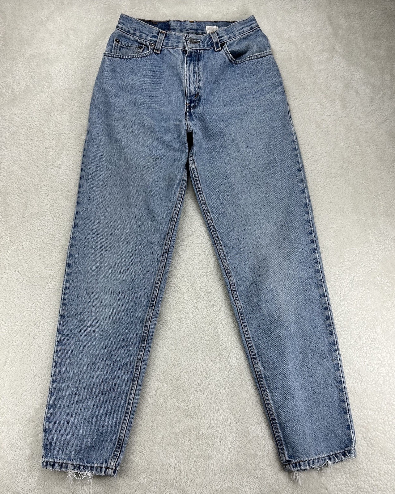 Vintage Women’s Levi’s 550 Jeans 8 Relaxed Fit Tapered Leg 26×30 Distress “Read”