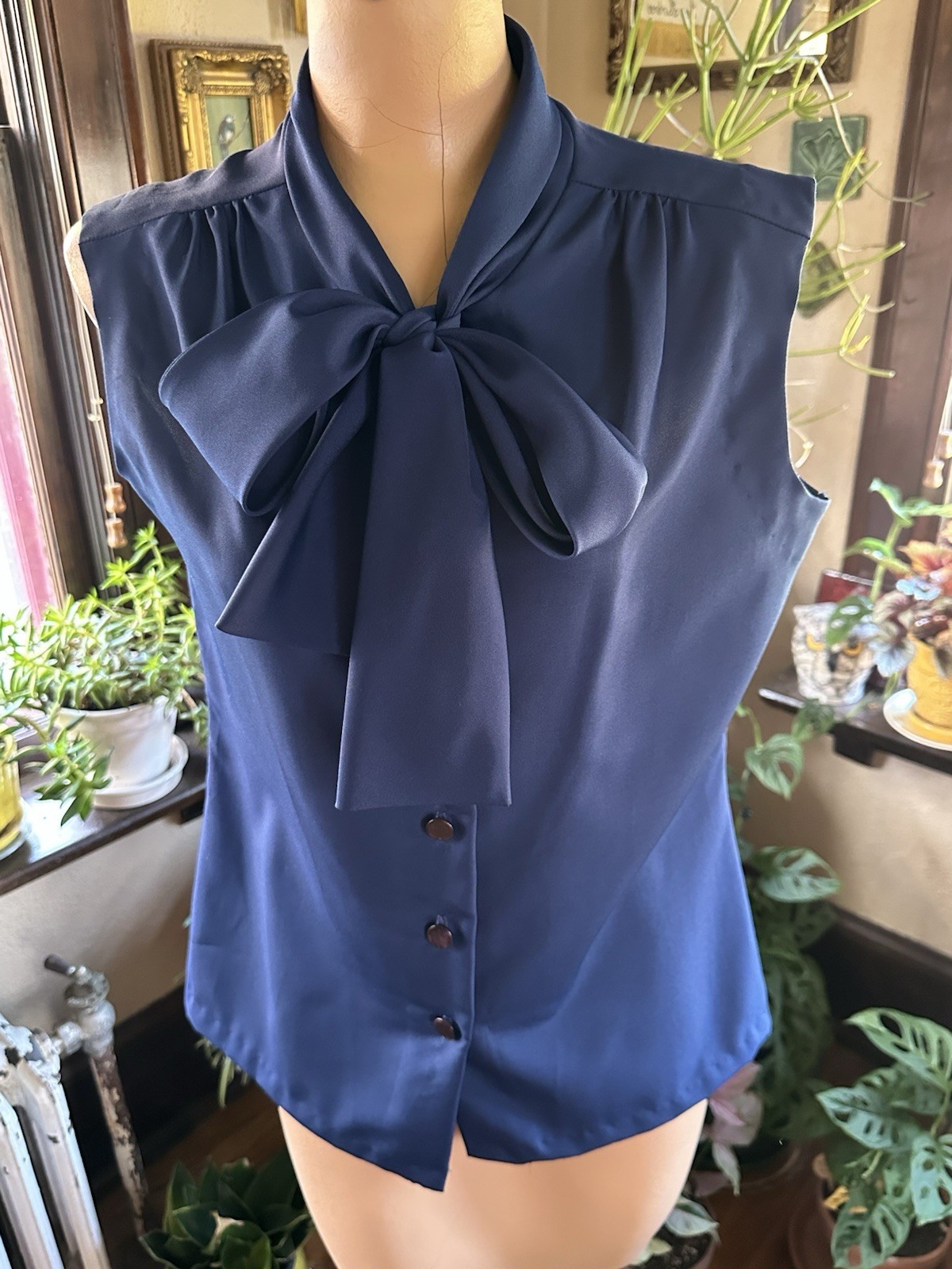 Vintage Rhoda Lee Navy Blue Sleeveless Button Up Blouse Sz. 14 Pussy Bow NWT