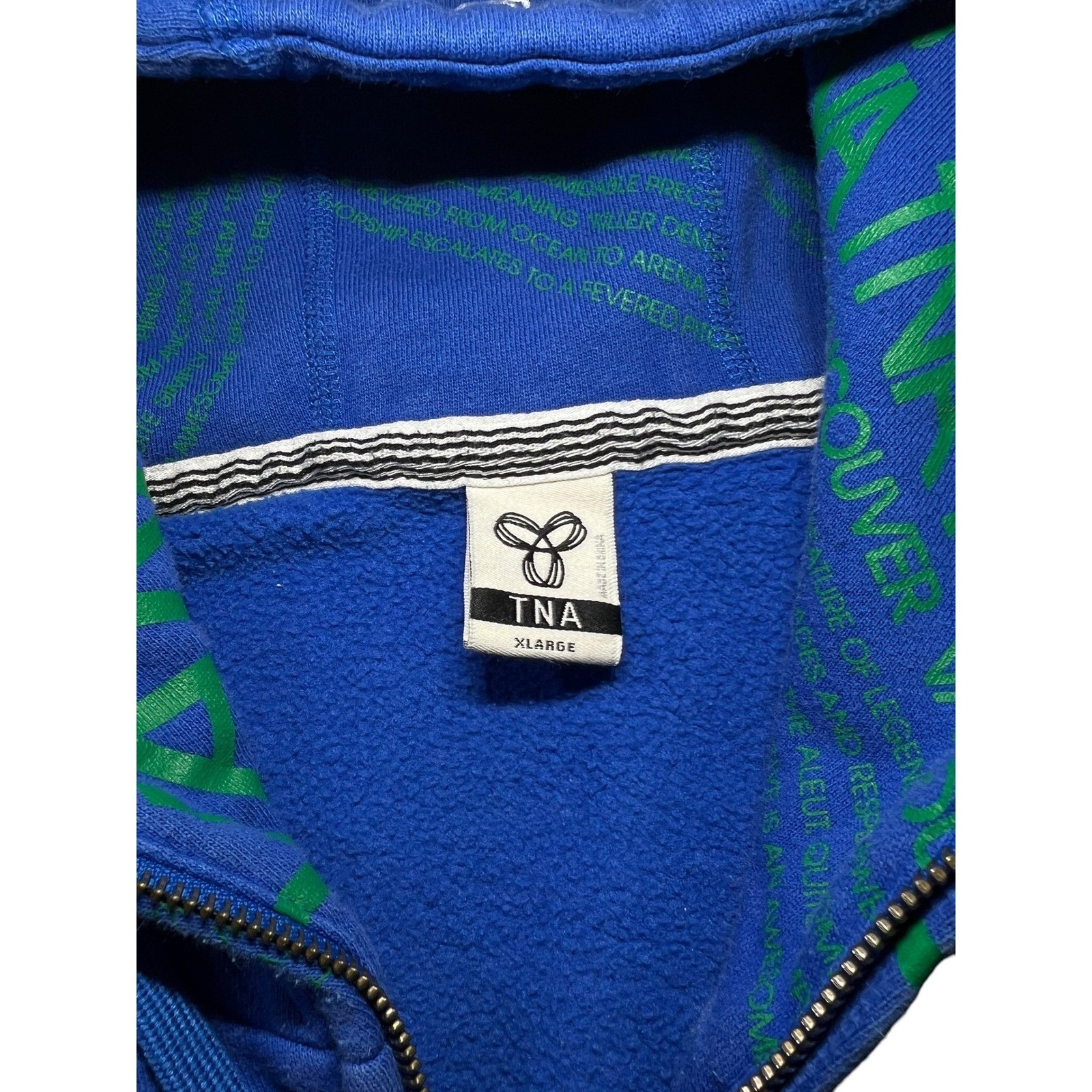 Vintage TNA Aritzia Vancouver All-Over Print Zip-Up Hoodie Size XL Y2K