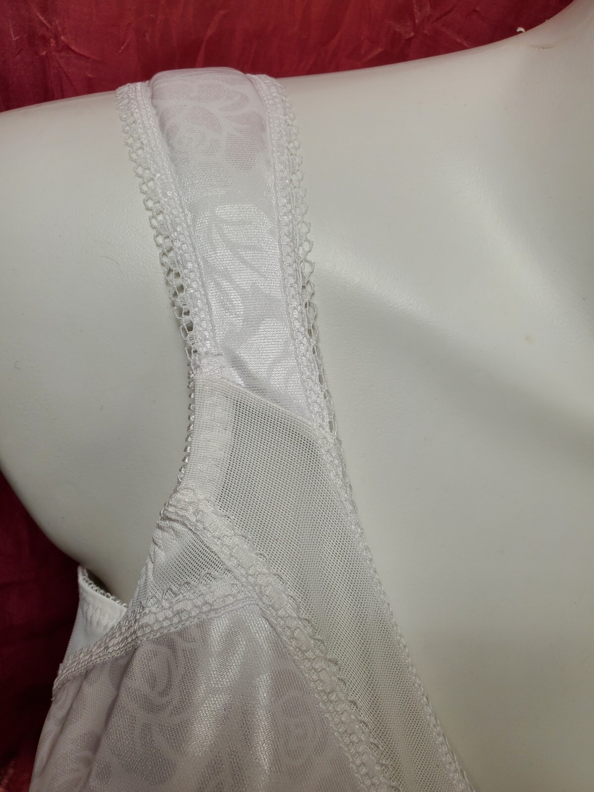 Playtex Silky Satin Bra Women’s Size 38D White Lace Sexy Sissy Pin-up Y2K