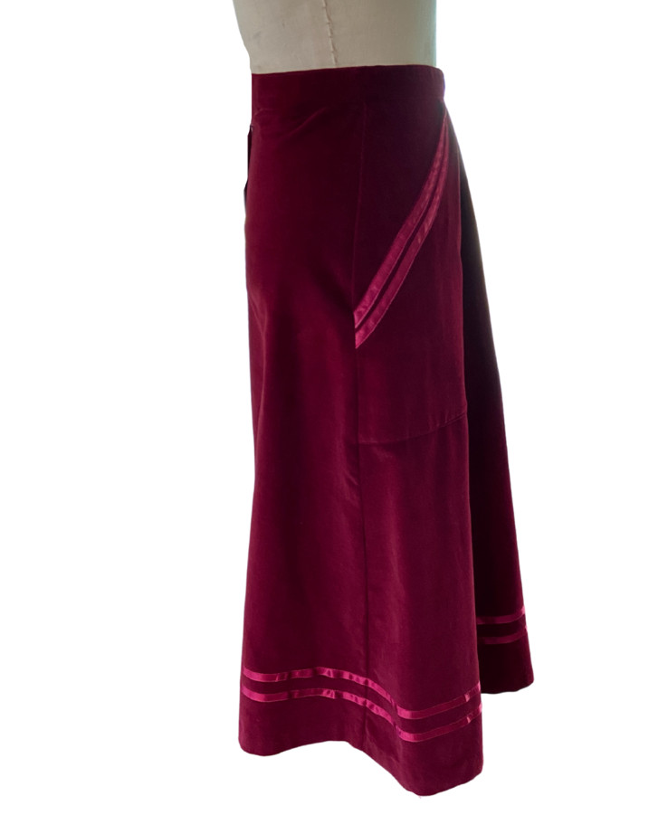 vintage 1970s Brass Plum By Nordstrom Burgundy Velvet Skirt And Vest size 5