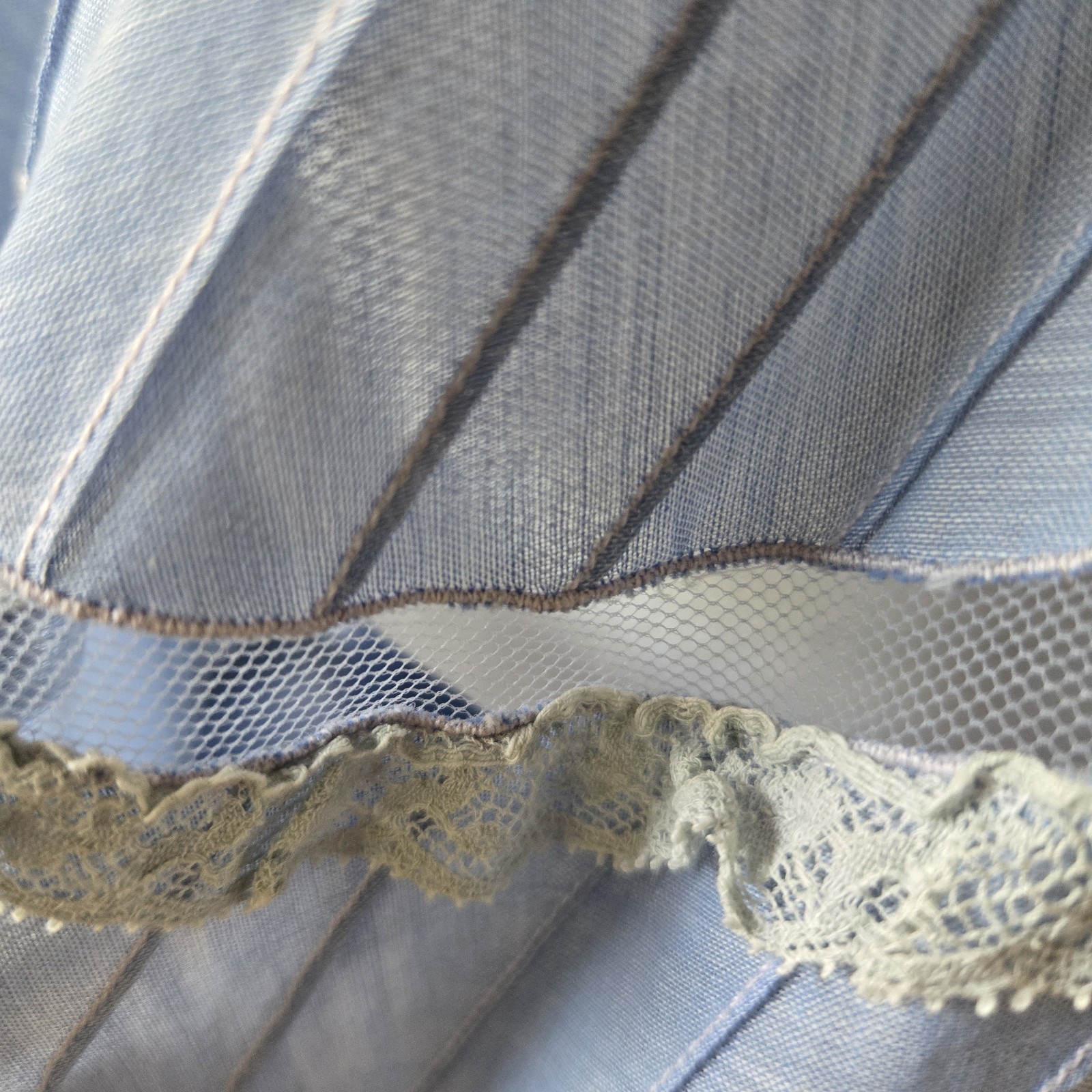 Vtg 1950s 60s Scalloped Lace Dress, XS, Cornflower Blue, Cotton Chambray
