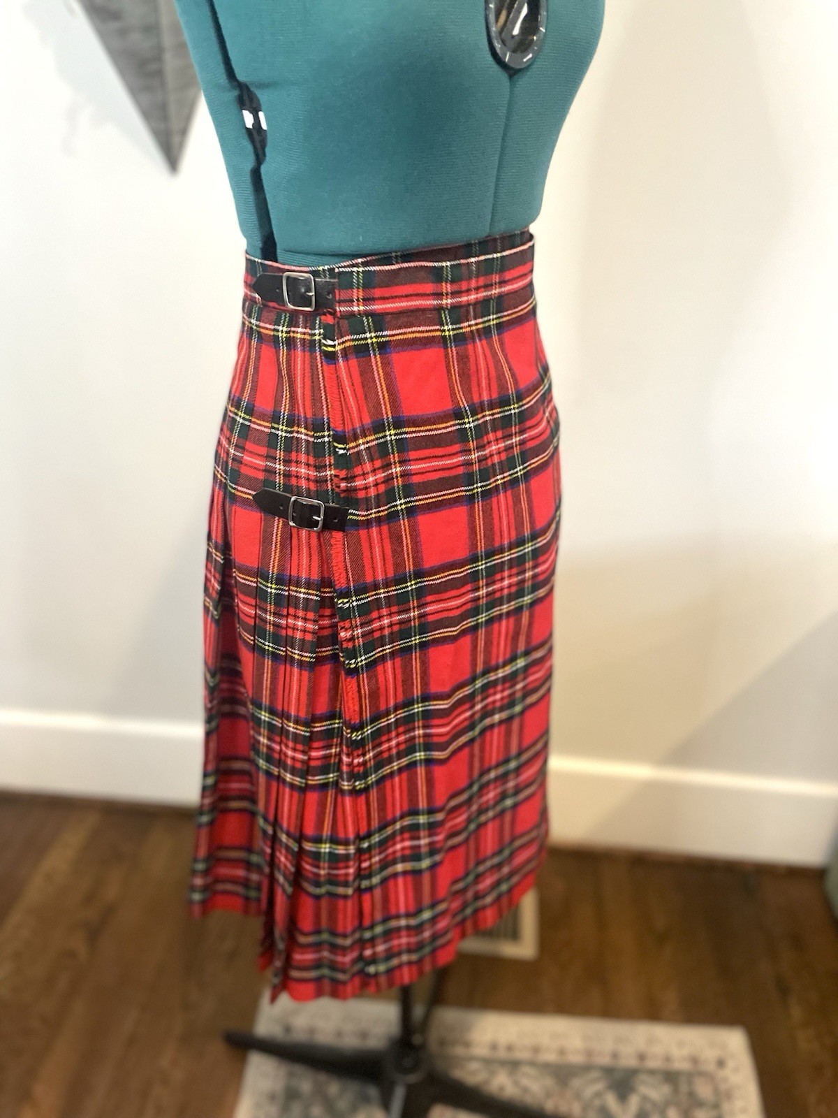 Vintage Westaway & Westaway 100% Wool Kilt Skirt Royal Stewart Tartan Plaid