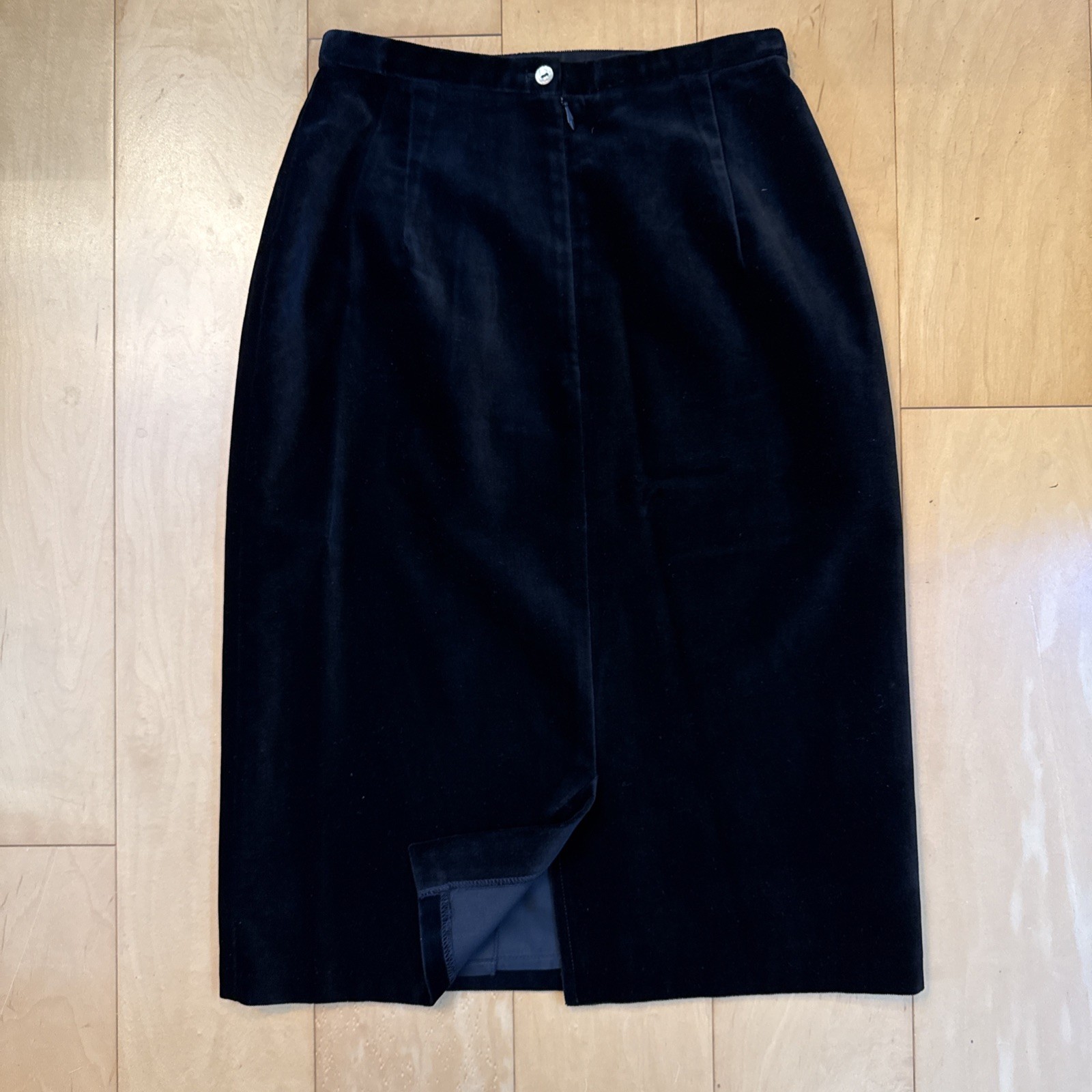 VINTAGE VELVET Laura Ashley Vintage Size 6 See Measurements Black Straight Skirt