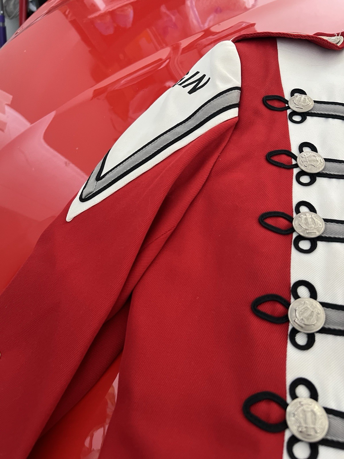 Vintage Stanbury Wool Red And White Military Style Marching Band Jacket 38