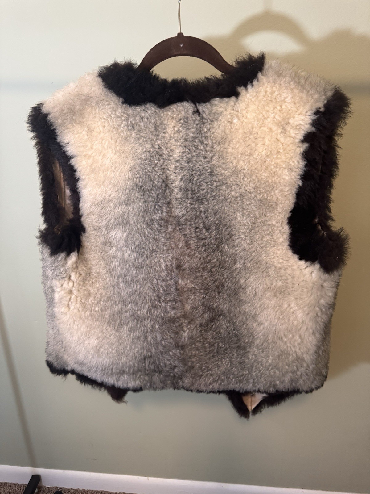 Vintage Genuine Shearling Vest Sheepskin Reykjavik Iceland 1970’s Women Large