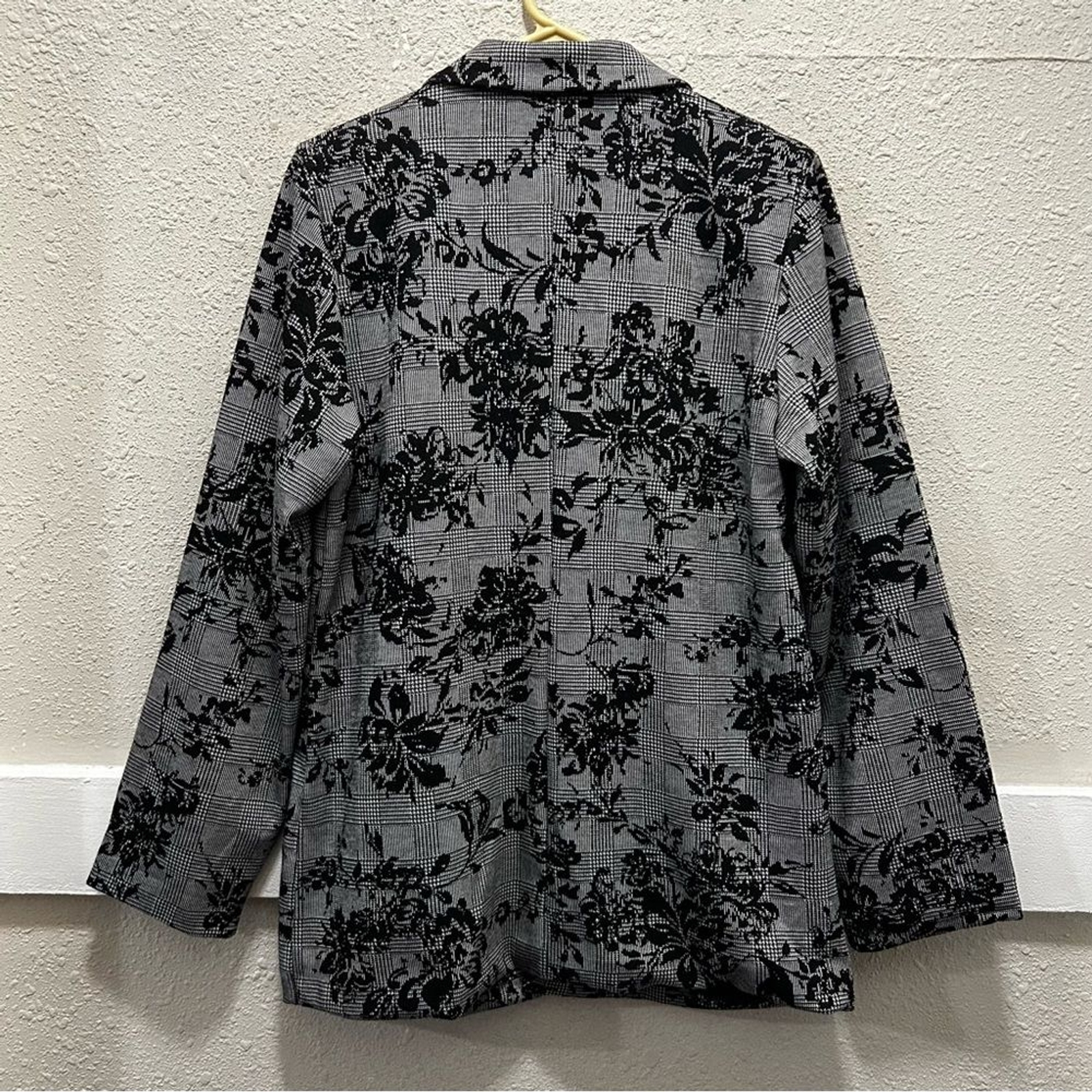 Calligraphie Grey and Black Floral Blazer Jacket NWT L