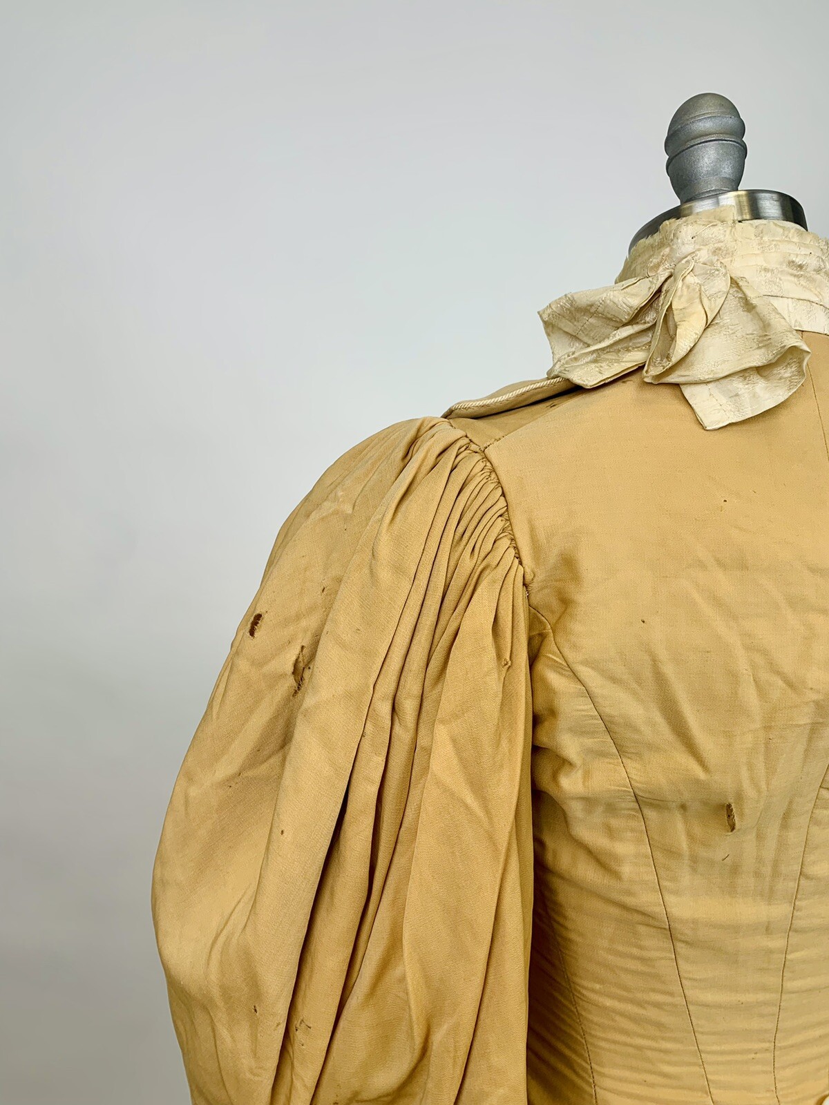 Antique Victorian 1890s Bodice & Skirt Set Tan Silk Leg of Mutton Sleeve AS IS