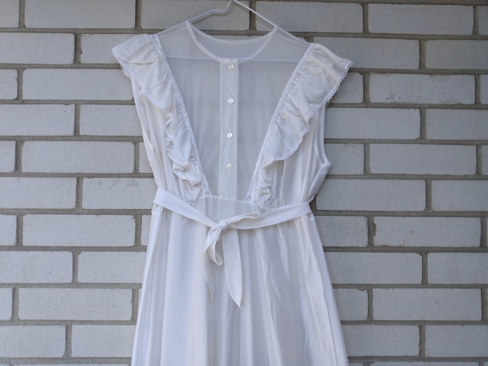 Vintage White Nylon Nightgown Long Nightie 39″ Bust Small Empire Waist