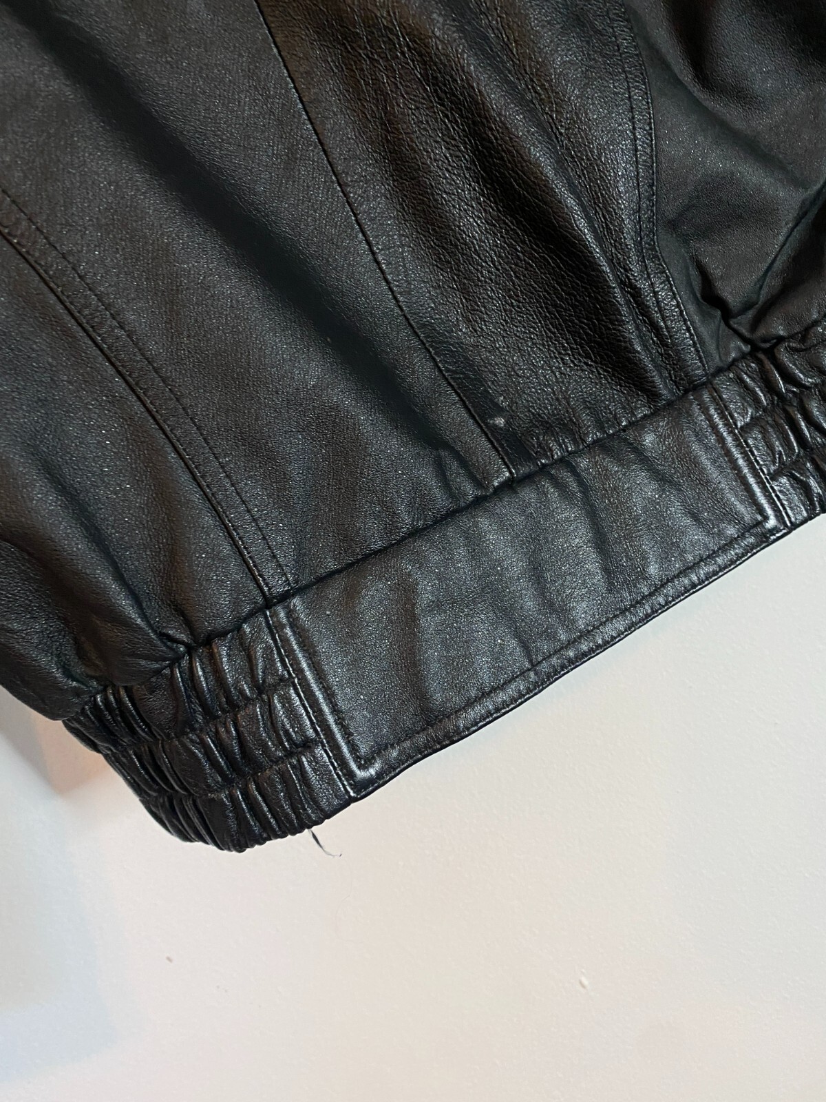 Vintage Wilson’s Black Leather Dolman Short Coat 3M Thinsulate Size Large