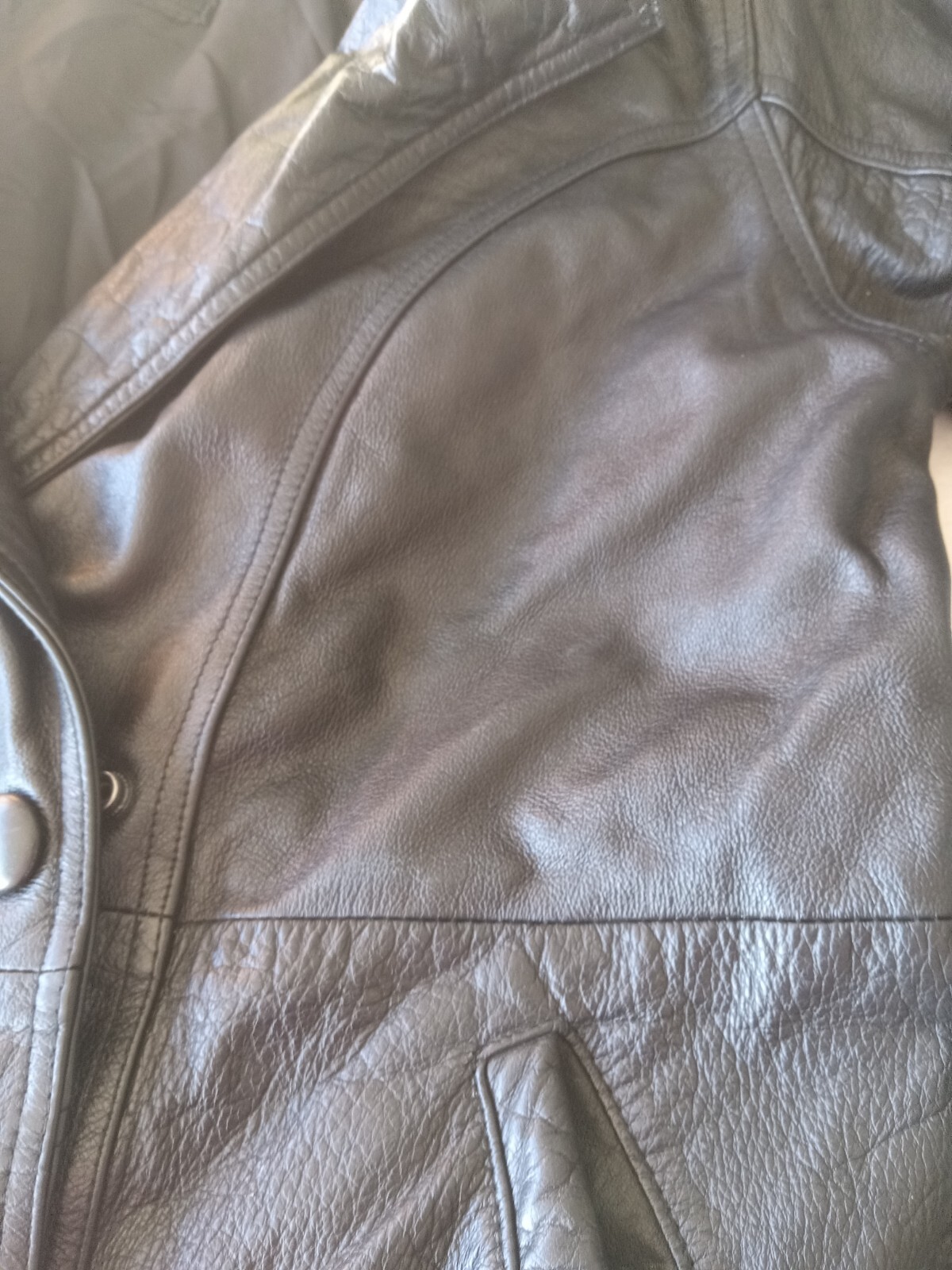 Size M, Wilsons Thinsulate 3M Thermal Insulation Black Leather Jacket, Woman’s