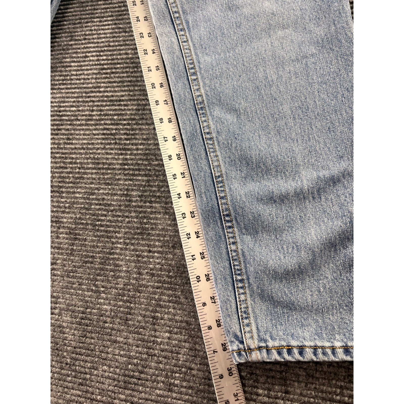 Levi’s 550 Relaxed Jeans Womens Size 12 M Tapered Light Wash Vintage Y2K