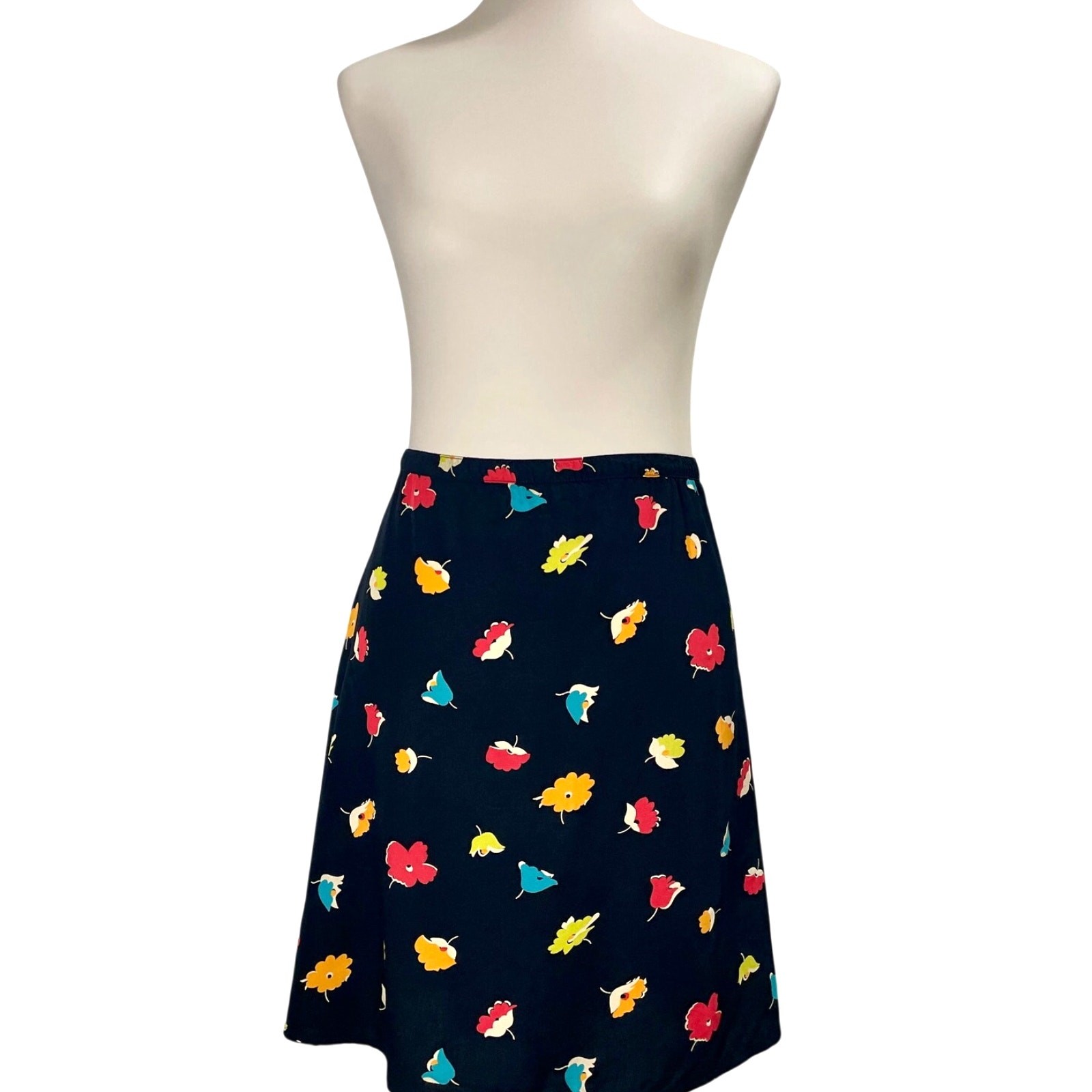 Vintage Y2K Eddie Bauer Casual Mini Skirt 36″ Waist Black Vibrant Floral Print